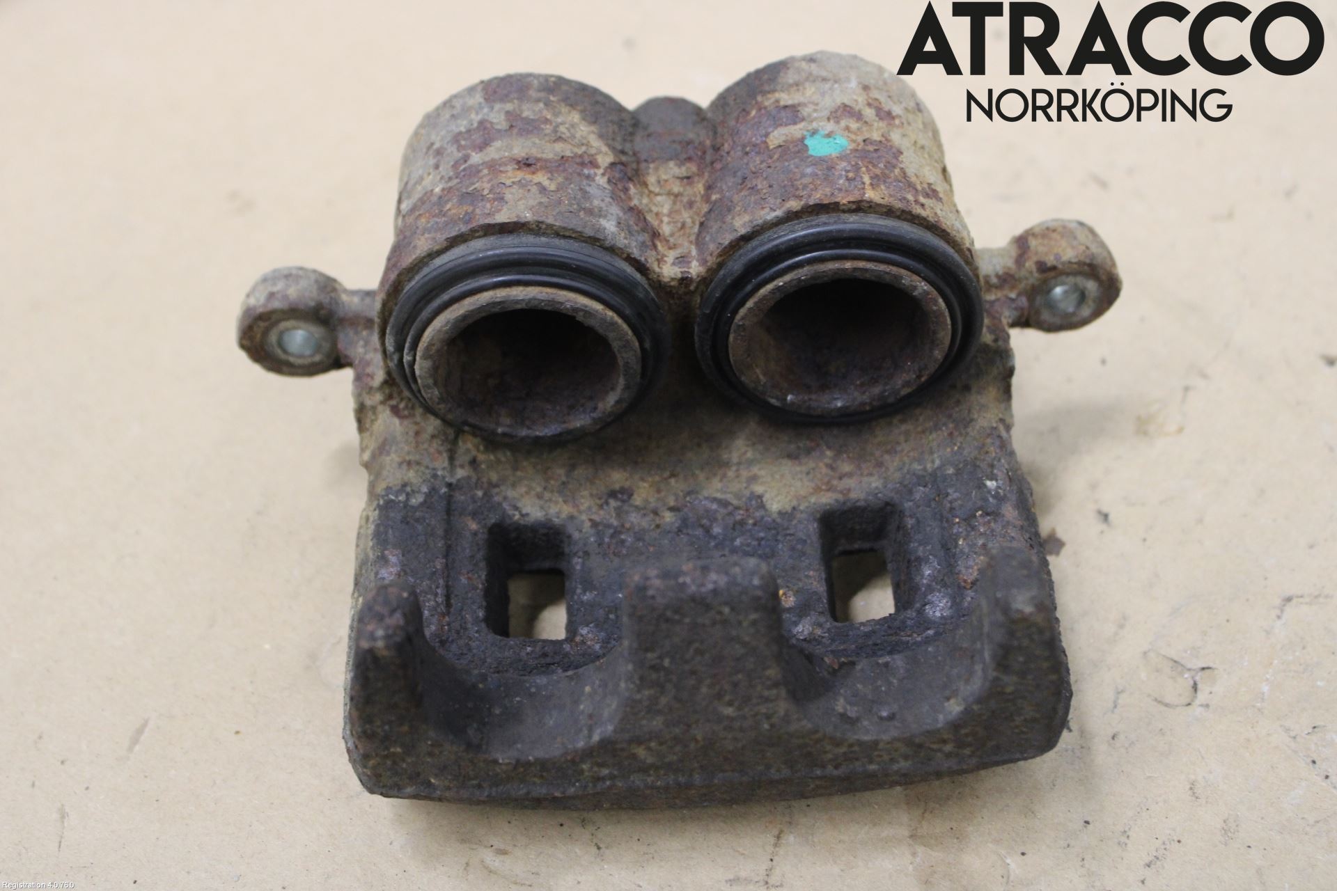 Subaru OUTBACK 10-15 Bromsok Fram Vänster