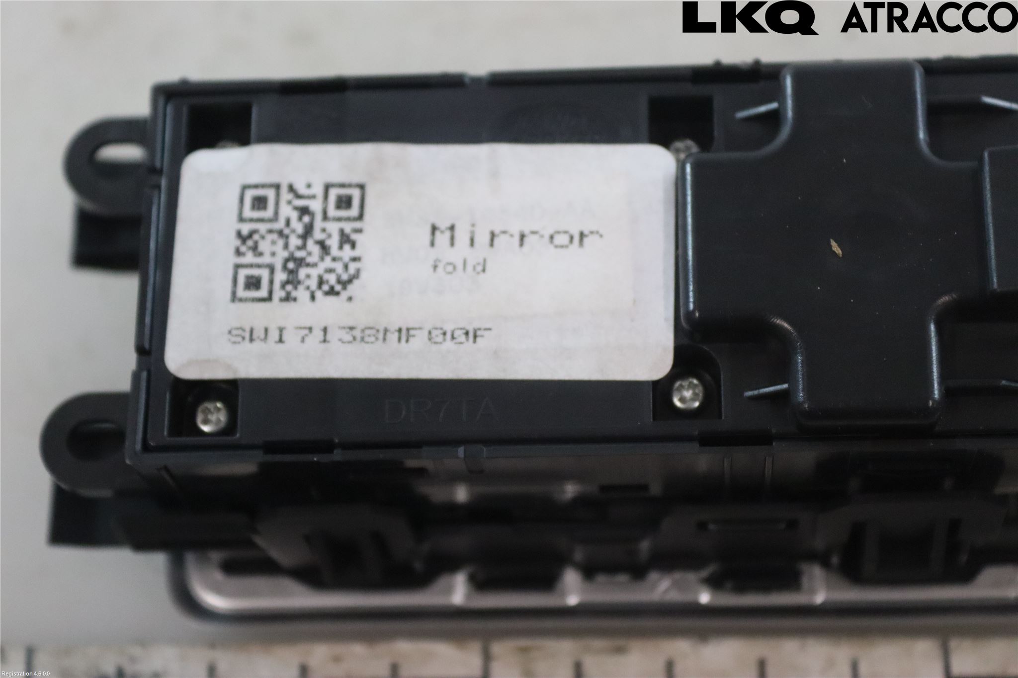 Jaguar F-PACE Strömställare Elhiss