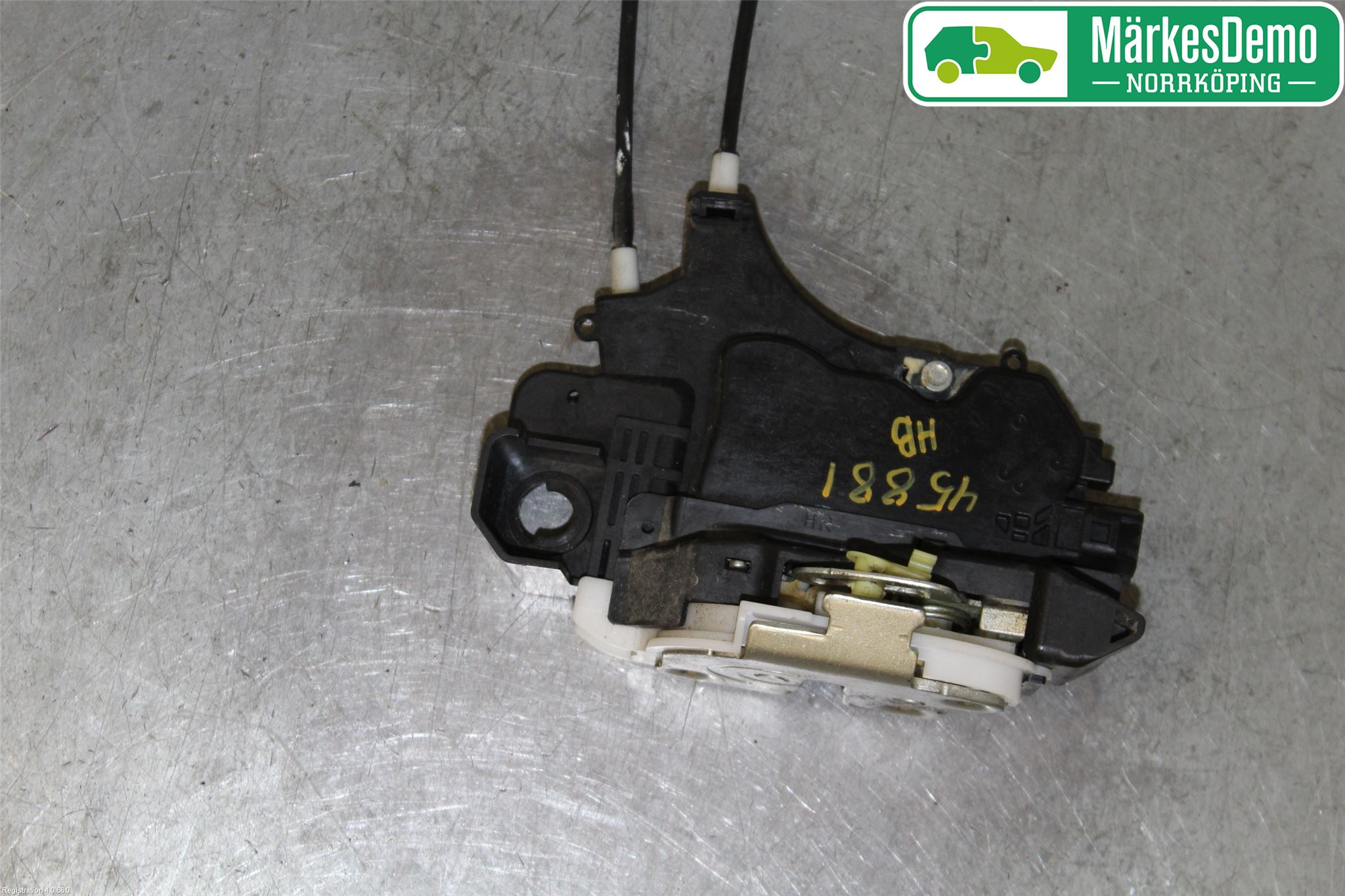 Mitsubishi COLT   04-08 Låskista-Dörrlås