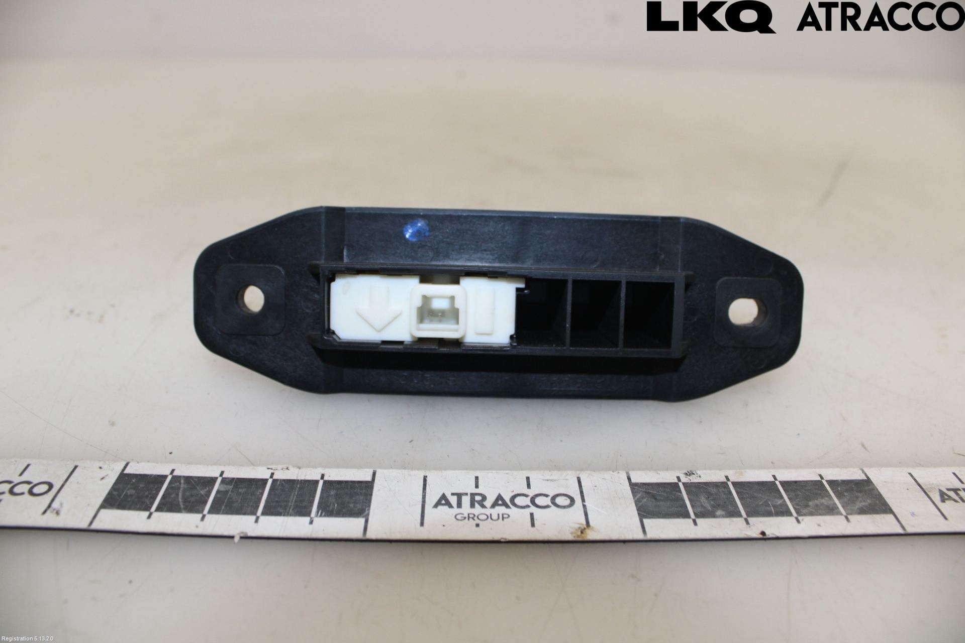 Toyota AURIS 13-19 Bakluckehandtag