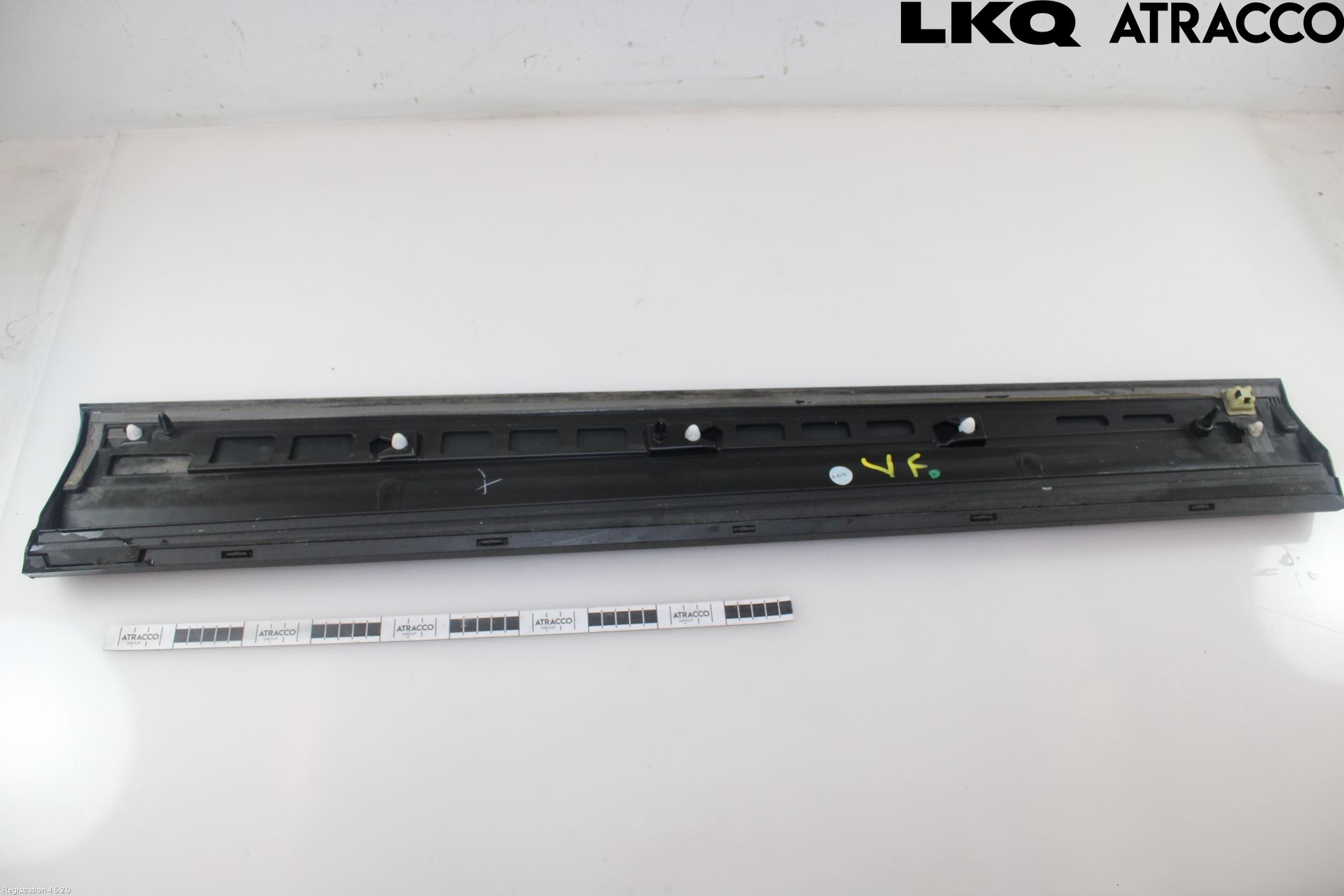 Audi Q2/SQ2 17- Dörr Dekorlist Fram Vä