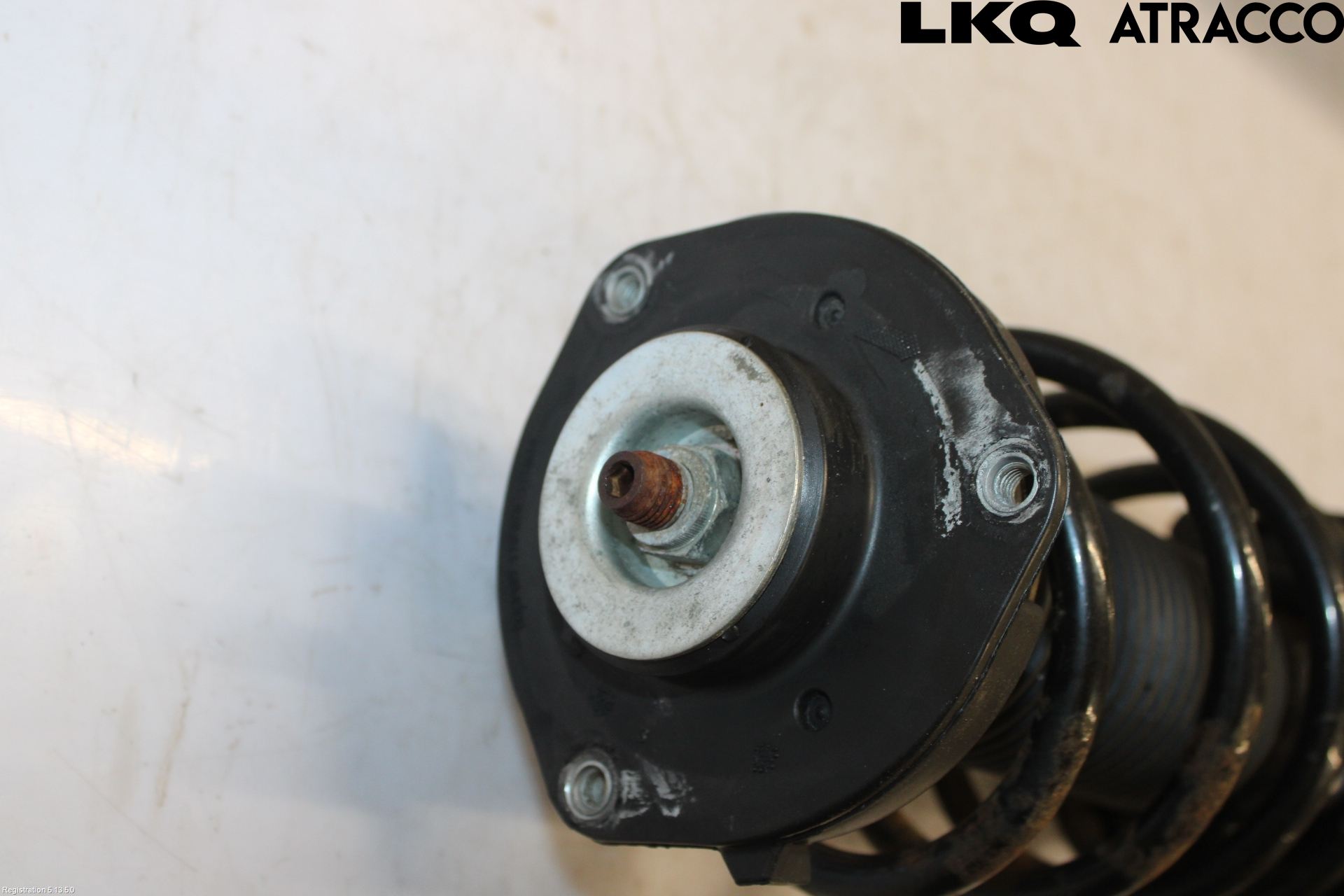Volkswagen VW GOLF V 04-09 Fjäderben Fram Vänster