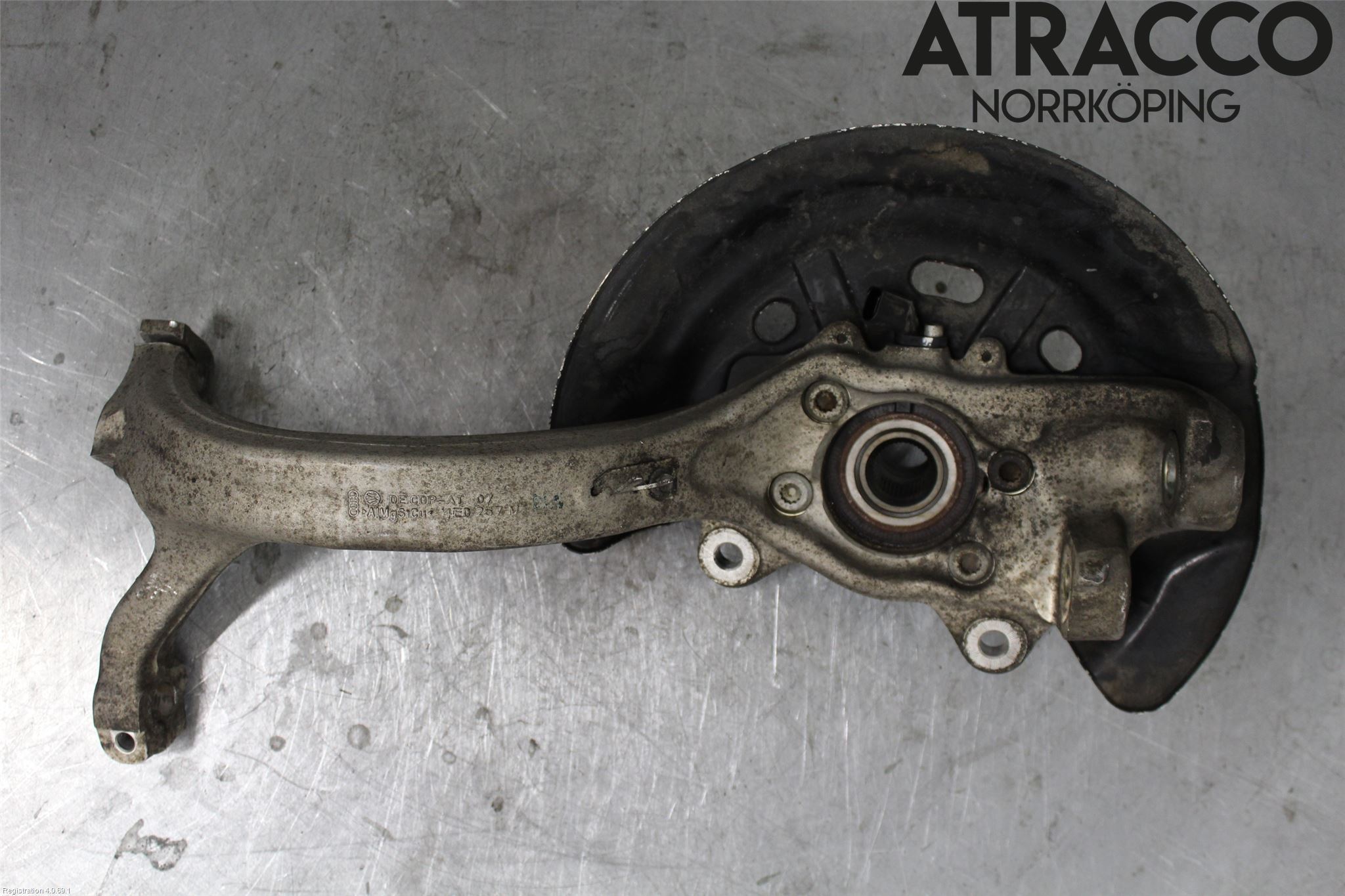 Audi A8/S8 4E  02-09 Styrspindel Lagerhus Vä