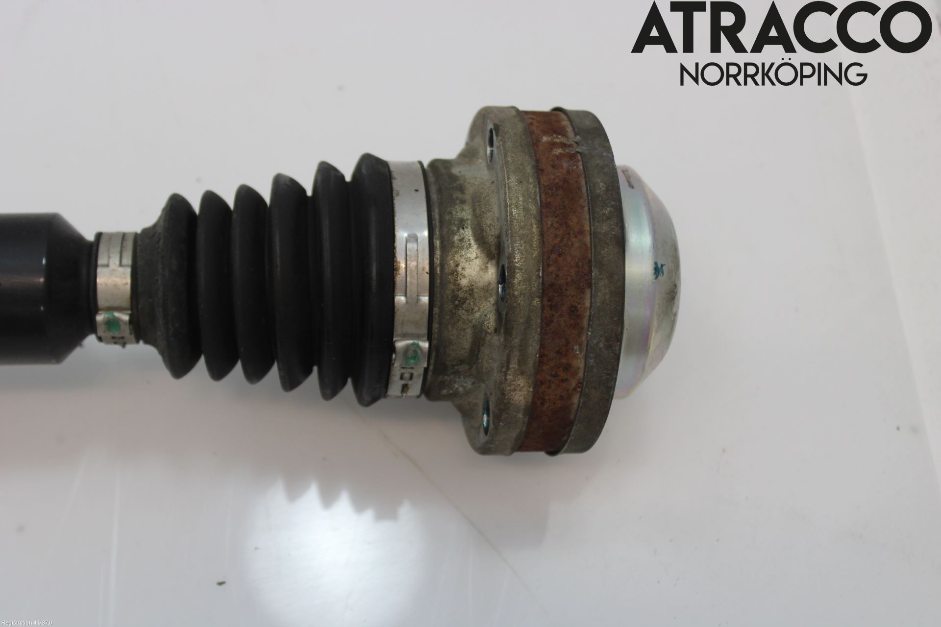 Volkswagen VW TOURAN 10-15 Drivaxel Fram Höger
