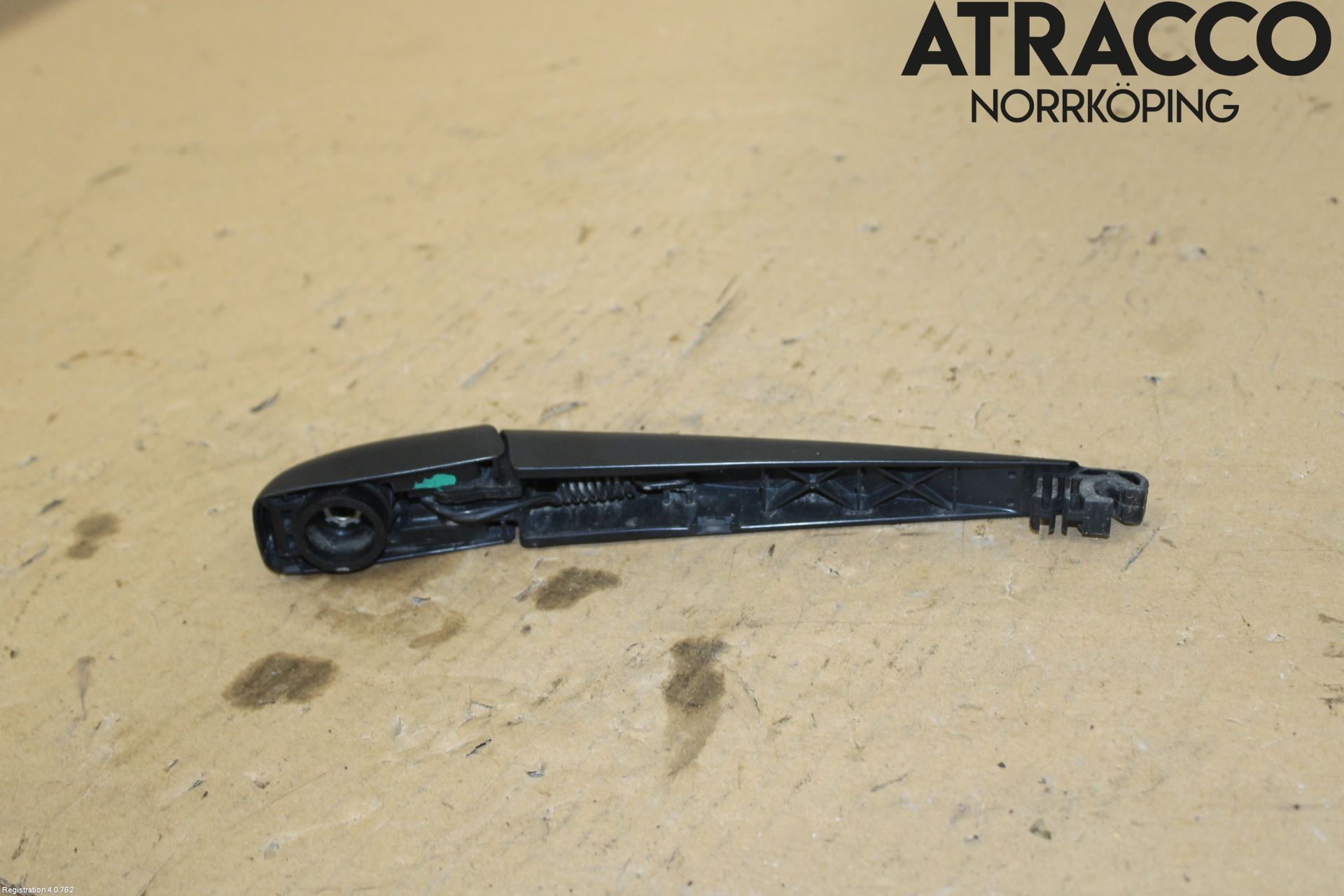 Toyota COROLLA 19- Torkararm-Bakruta