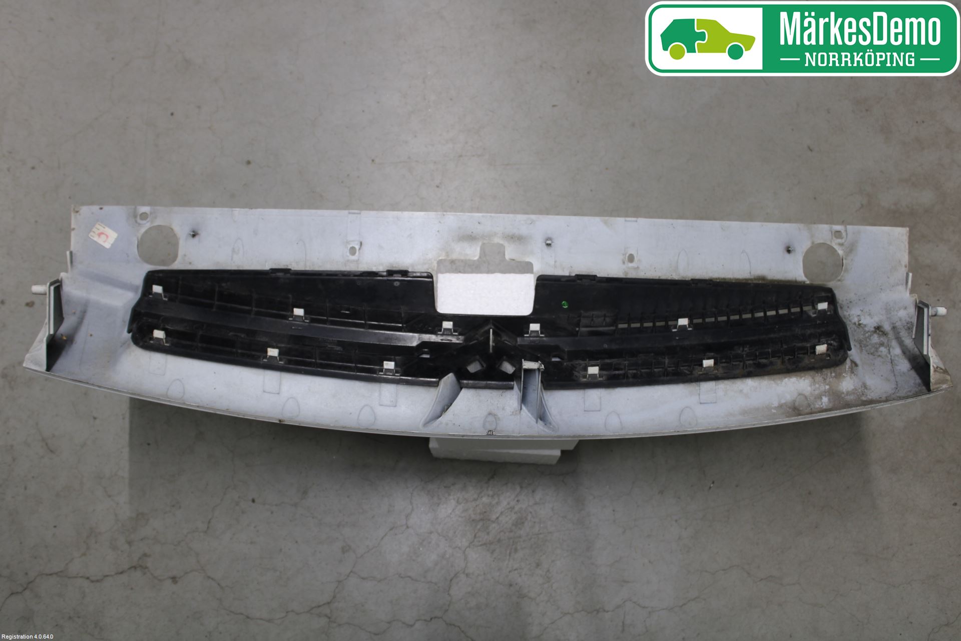 Citroen BERLINGO  03-07 Grill Komp