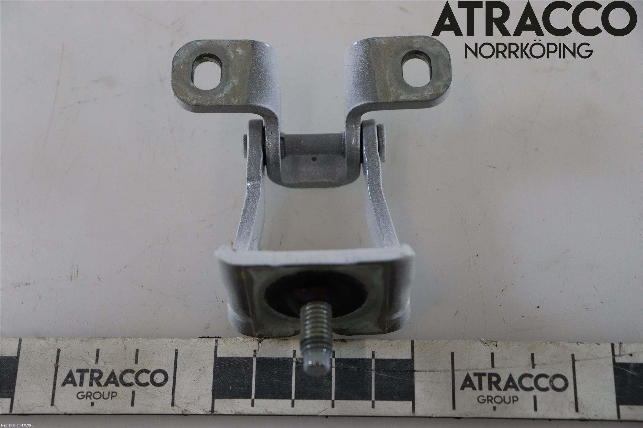 Audi A1 19- Bakluckegångjärn Hö