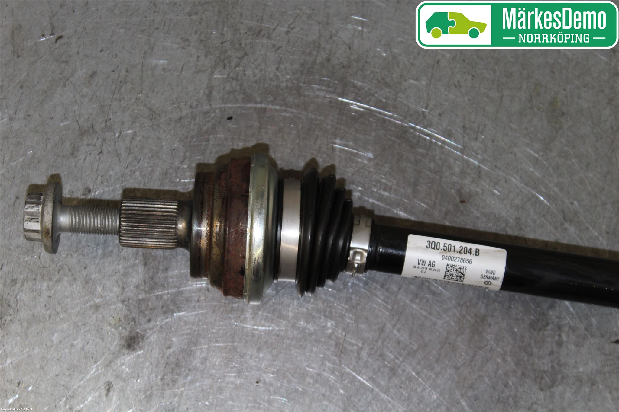 Skoda SUPERB 16-24 Drivaxel Bak Höger