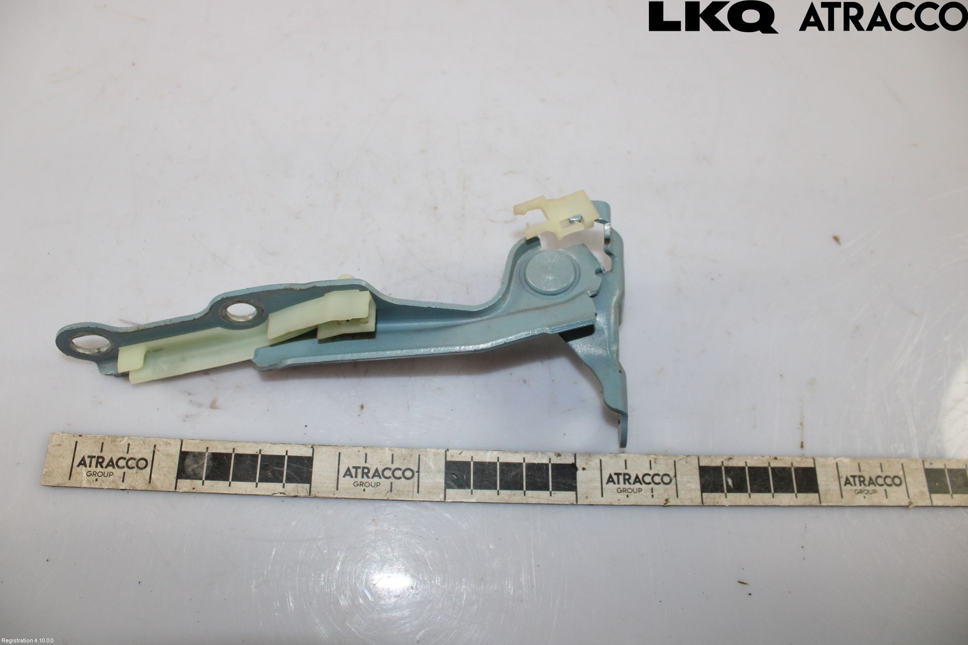 Toyota YARIS P1 03-05 Huvgångjärn