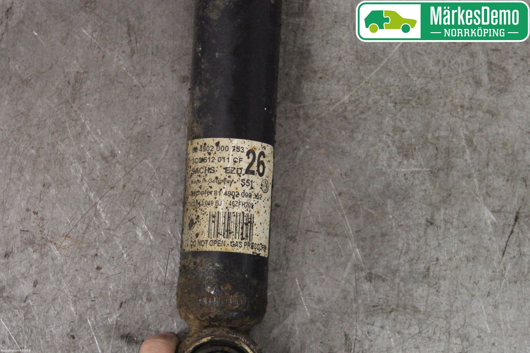 Volkswagen VW PASSAT 11-14 Stötdämpare Bak