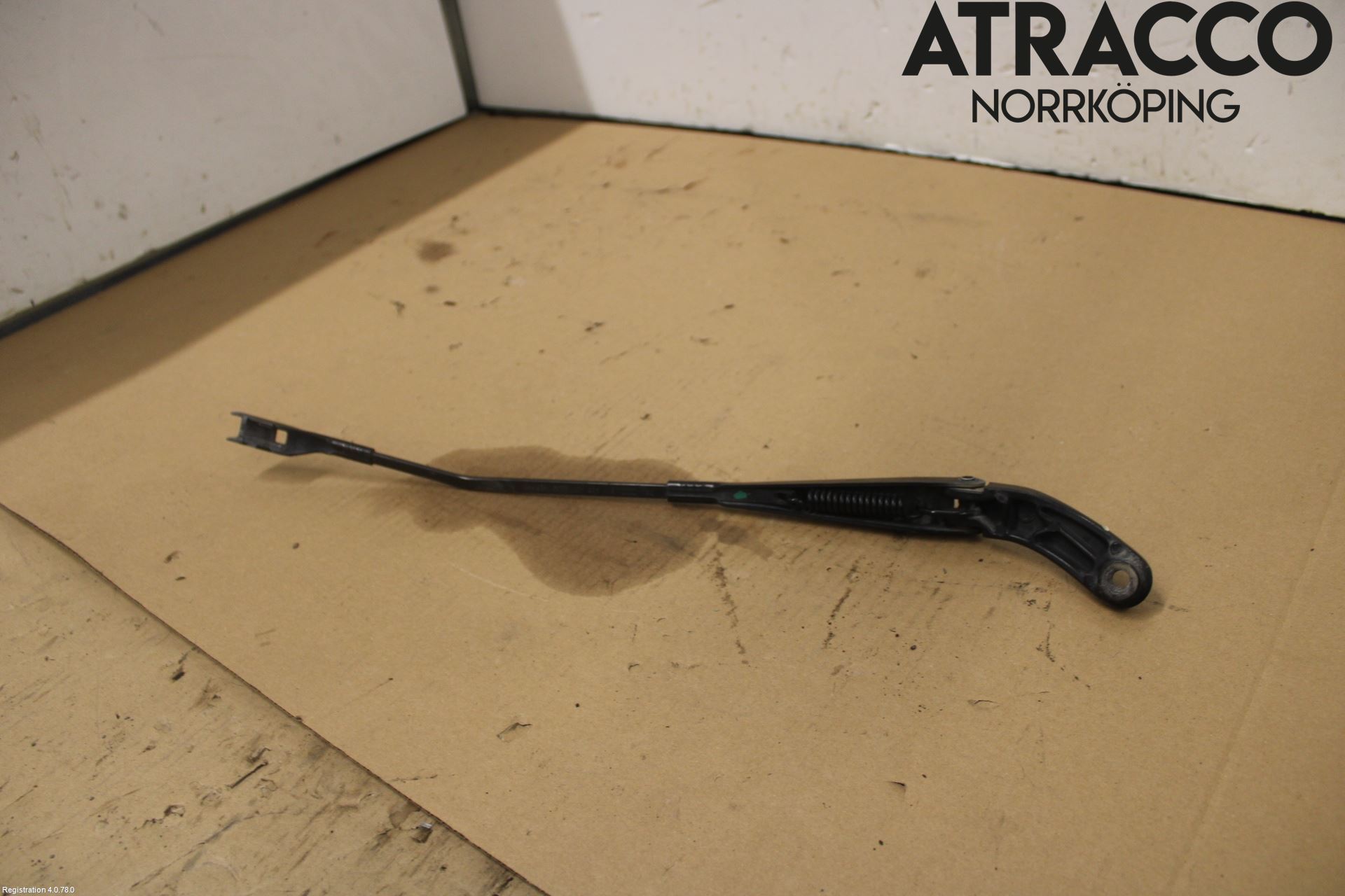 Audi A4/S4 08-11 Torkararm Armar Vindruta