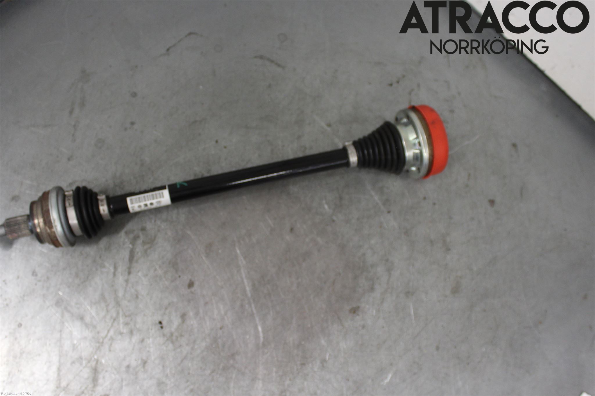Volkswagen VW PASSAT 15-19 Drivaxel Bak Vänster