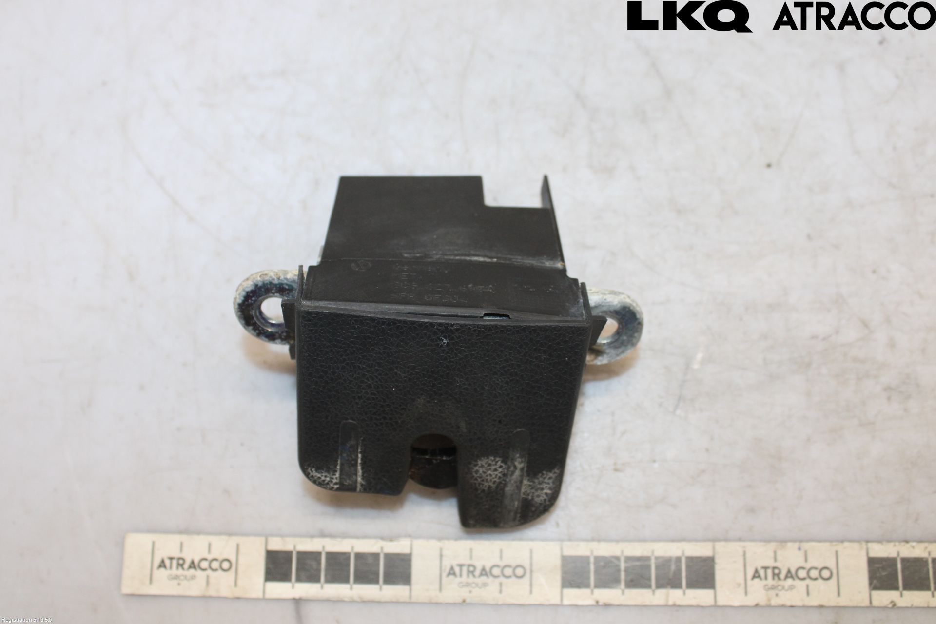 Volkswagen VW GOLF V 04-09 Låskista Baklucka