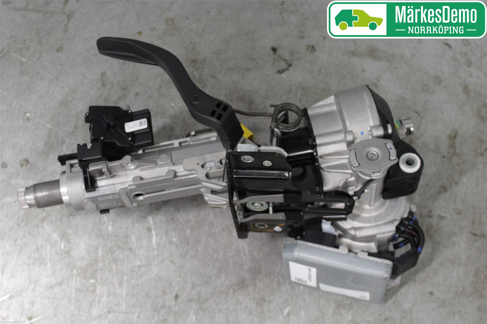 Seat ARONA Rattaxelagg Med Inb Servo