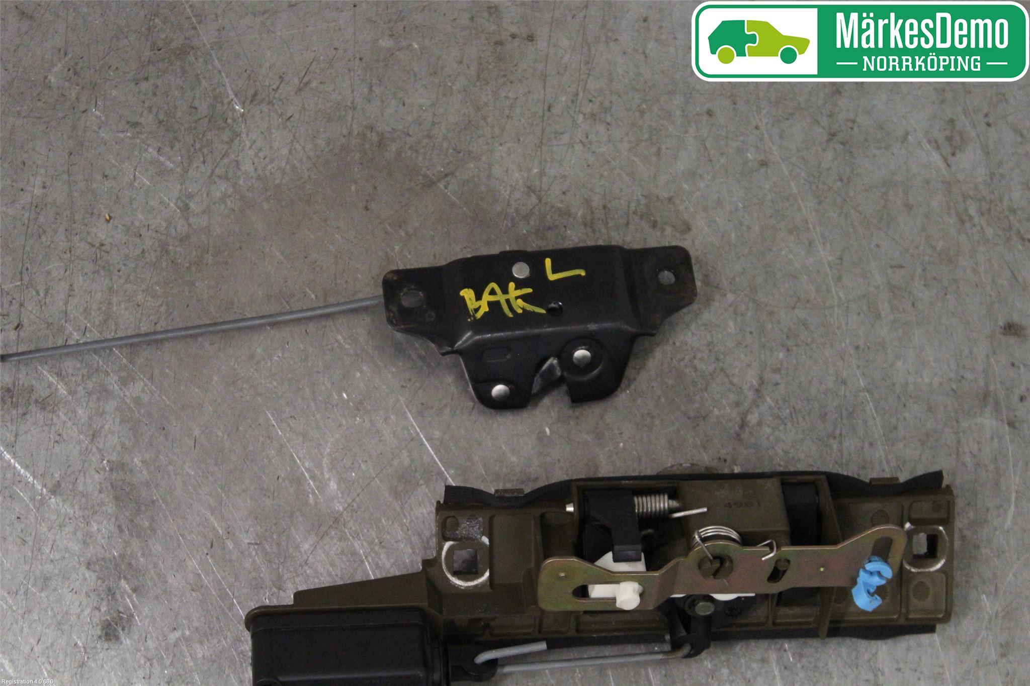 Peugeot 406     99-04 Låskista Baklucka