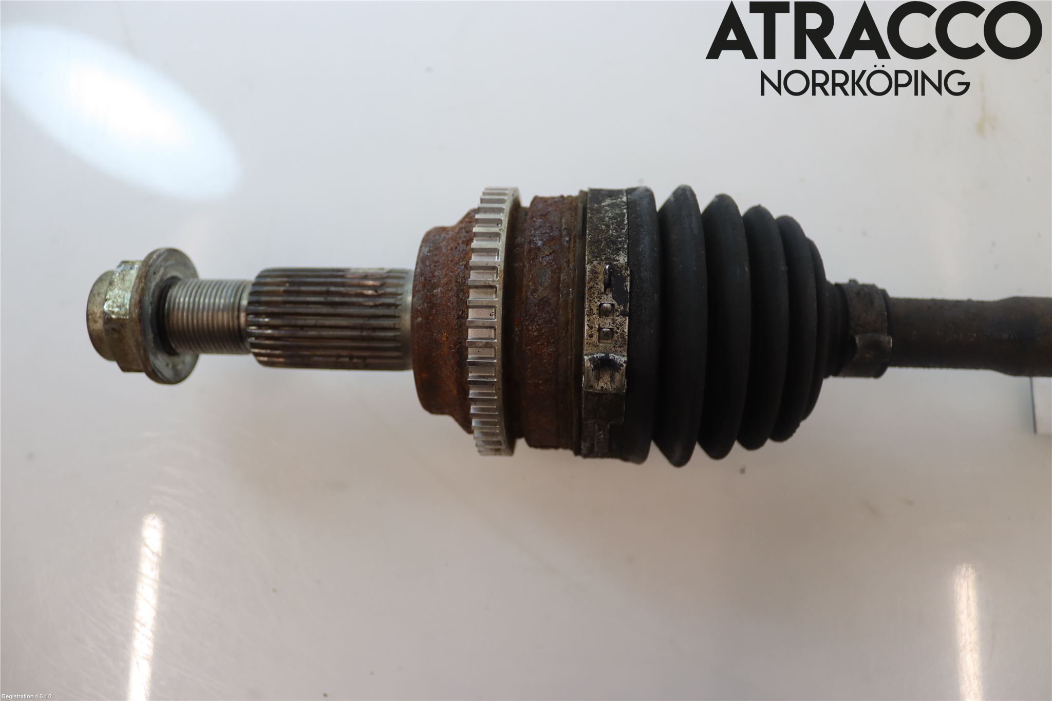 Mazda CX-5 17- Drivaxel Bak Höger