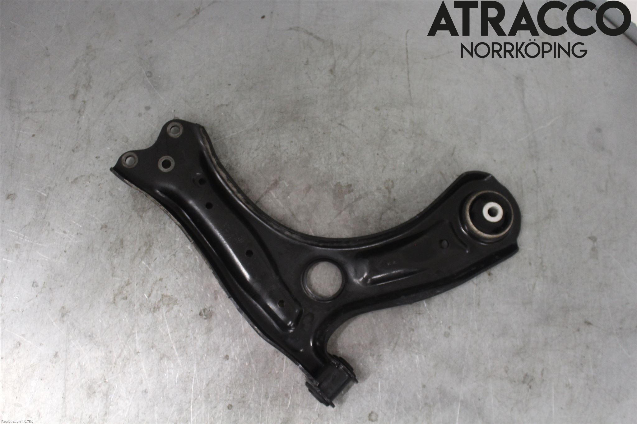 Audi A1/S1 11-18 Bärarm Fram Undre Vä