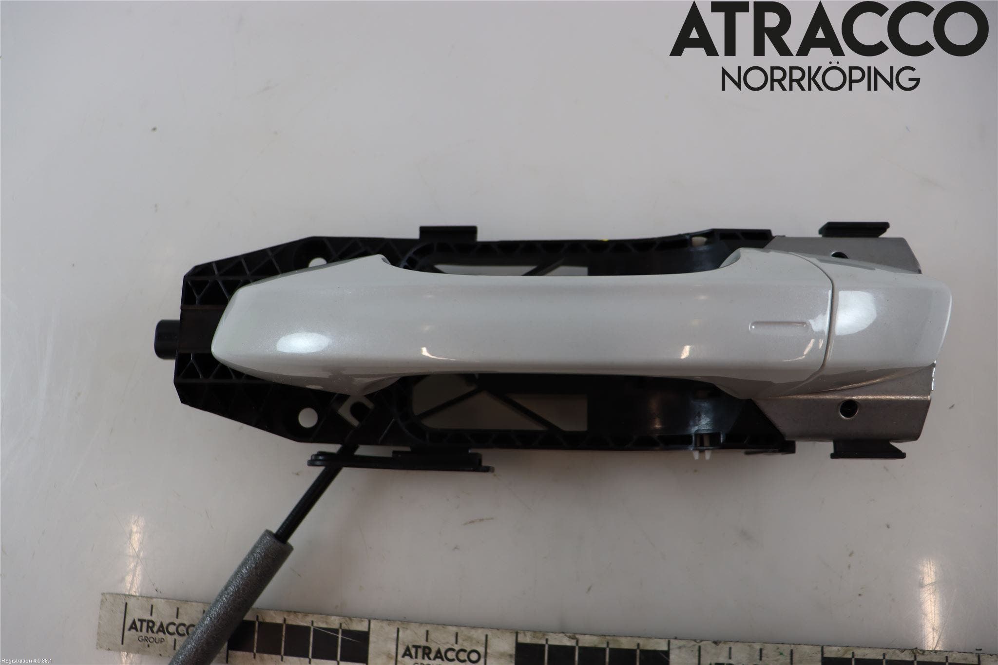 Audi Q3 F3 19- Dörrhandtag Yttre Vä