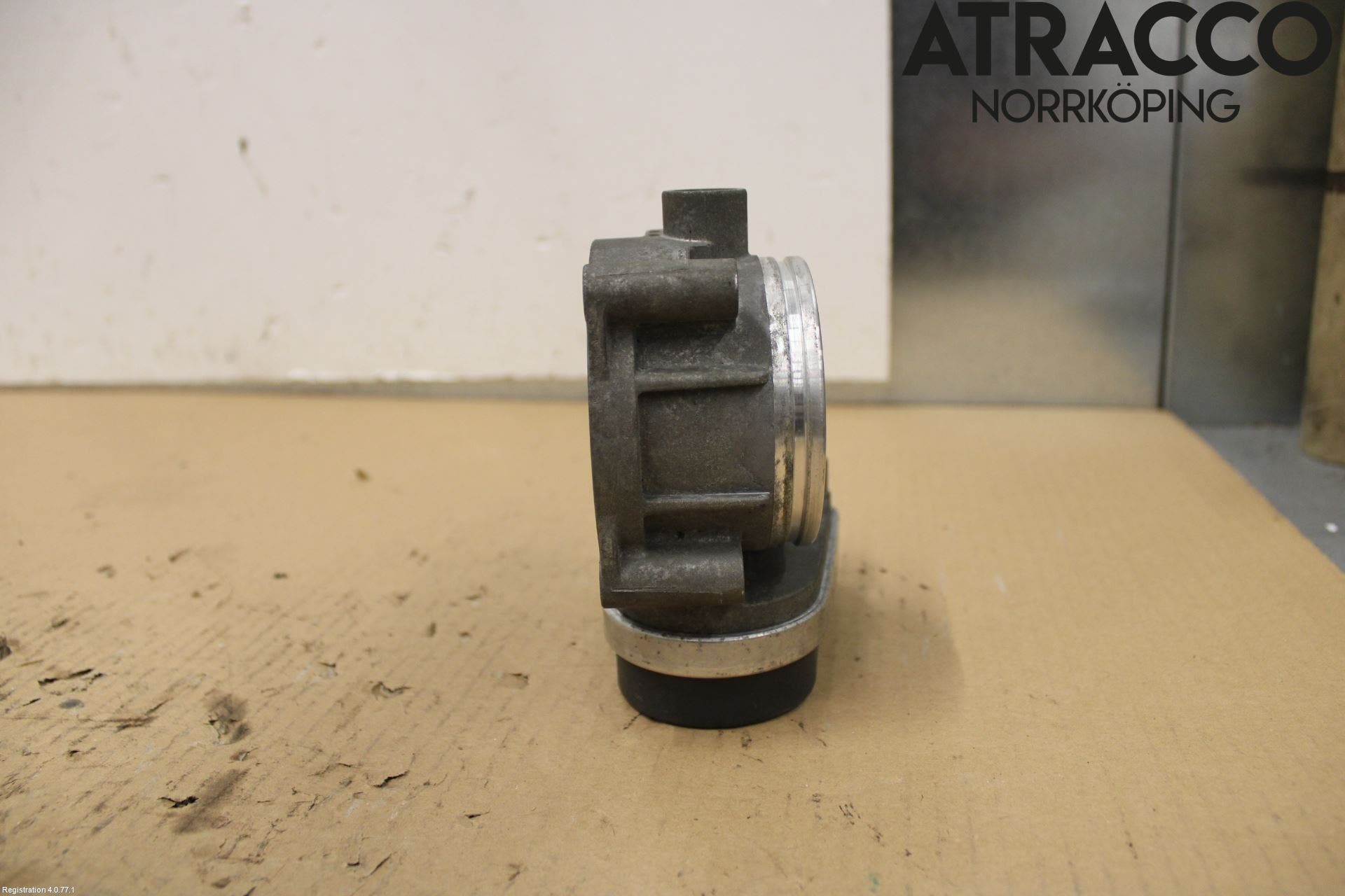 BMW 5 E60/61 Sed/Tou 02-10 Injspjällhus