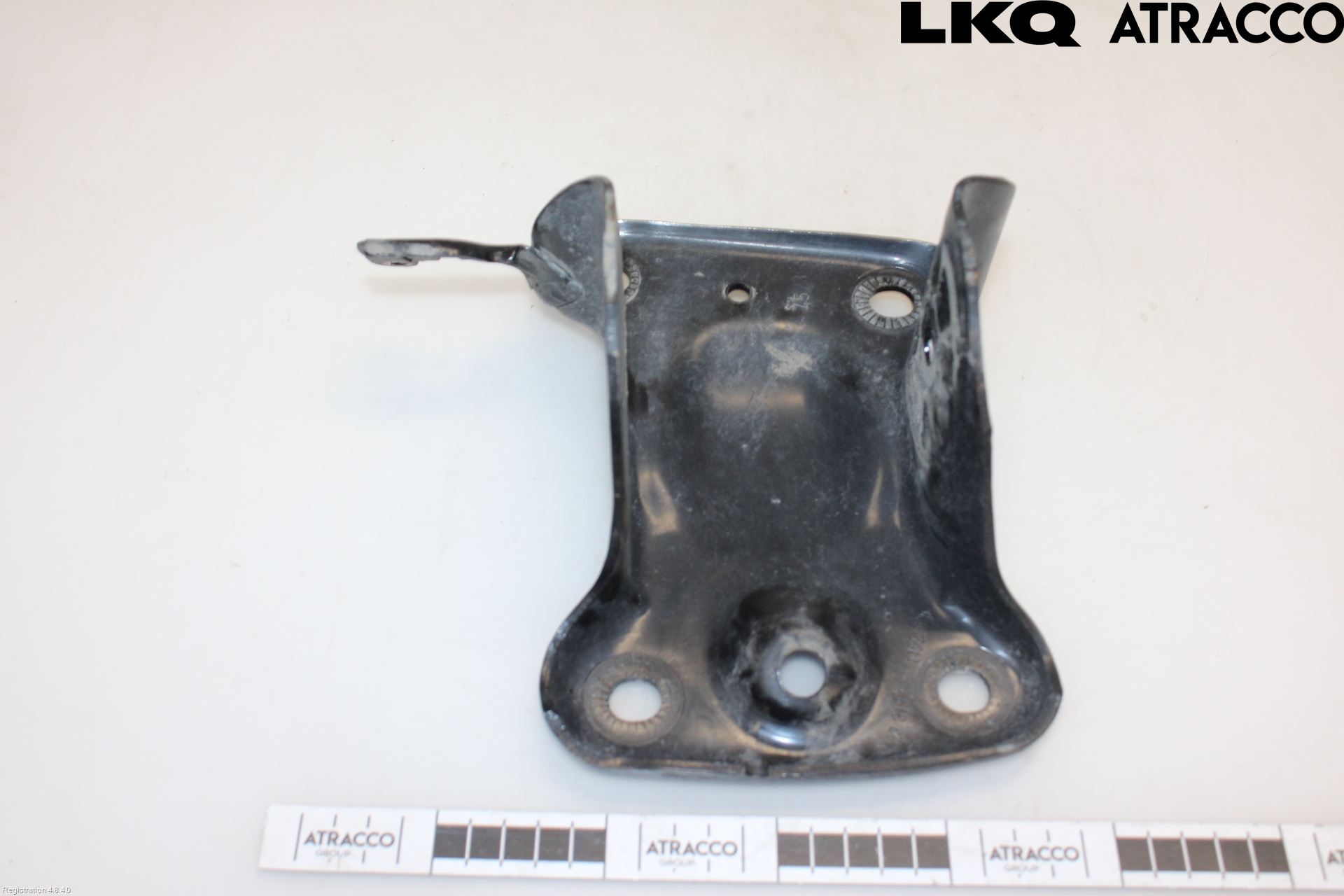 Skoda KAMIQ 20- Bakaxel Fäste