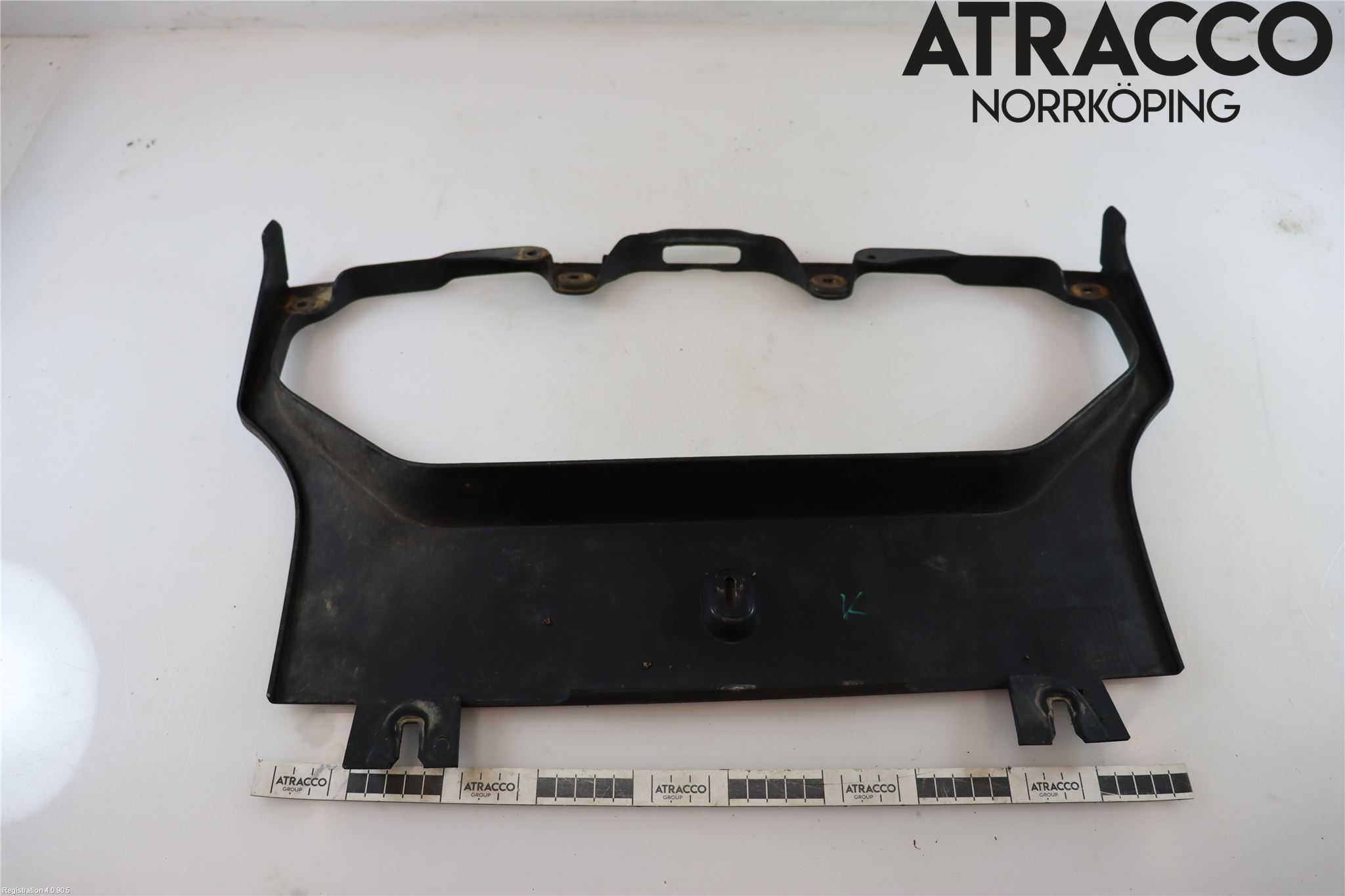 Jaguar F-PACE Stötfångardel Bak Mitt