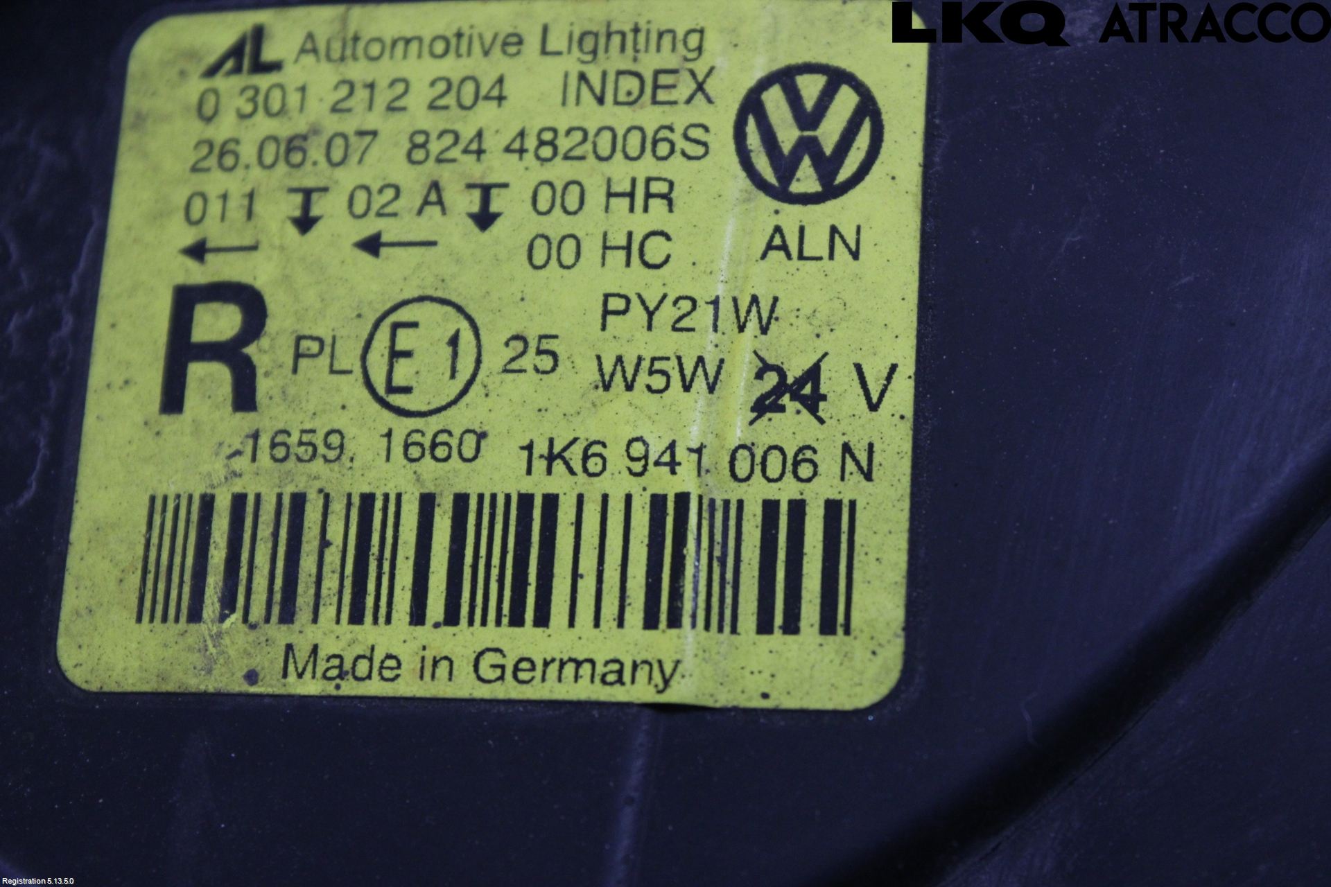 Volkswagen VW GOLF V 04-09 Strålkastare Höger