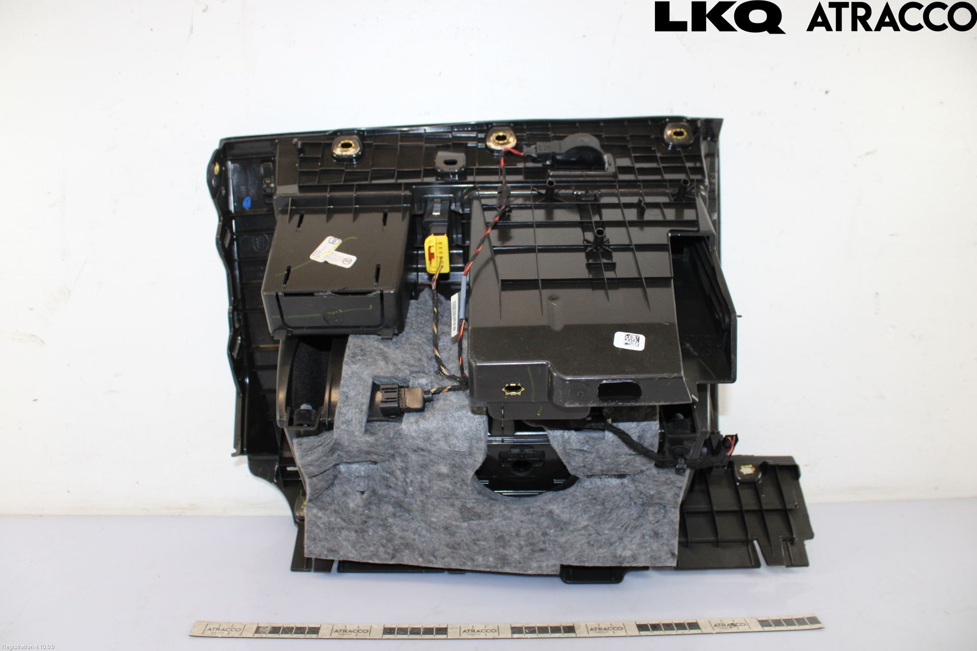 Audi Q5/SQ5 17- Handskfack