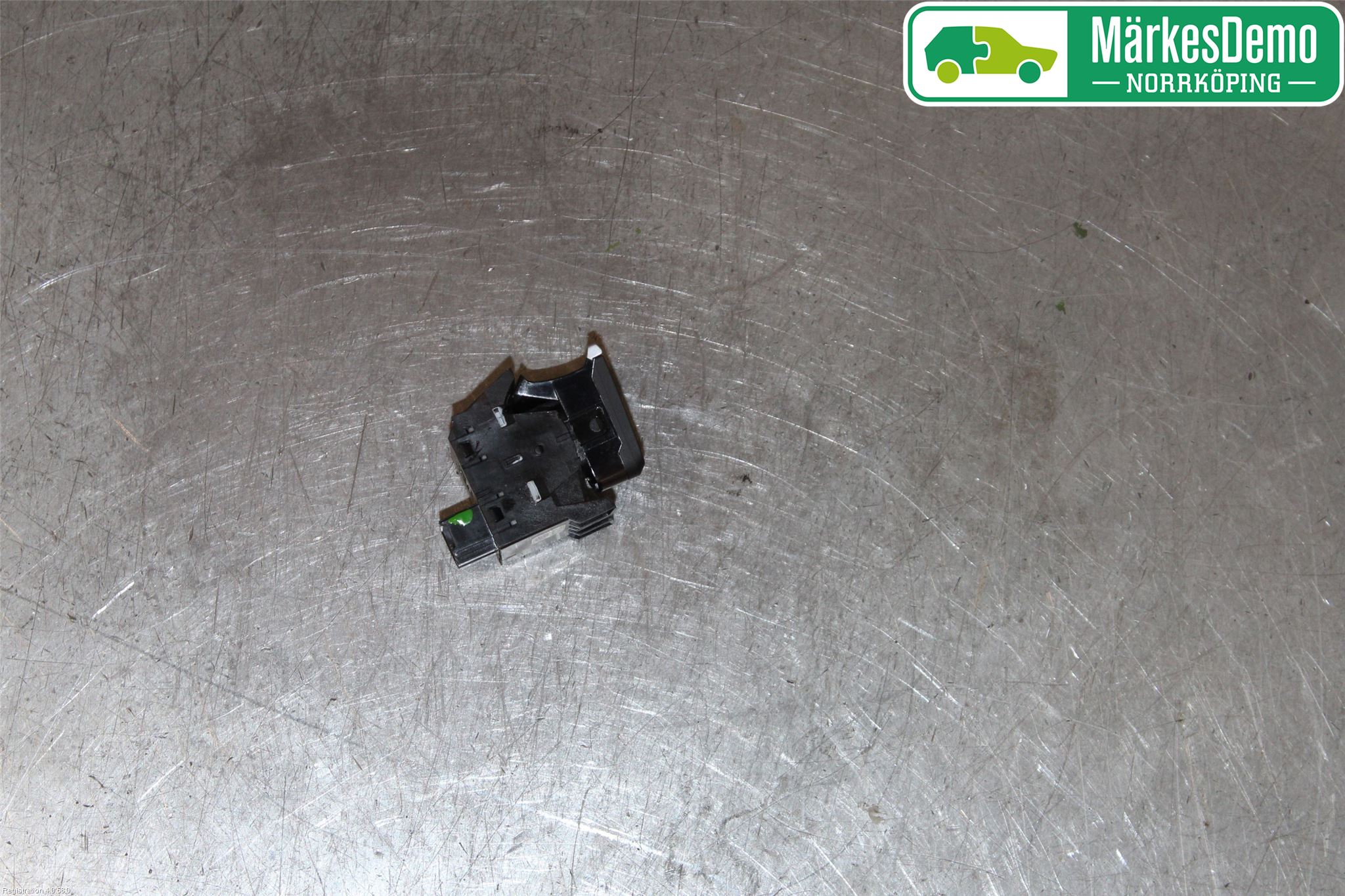 Audi A4/S4 B9 16-19 Strömställare Parkeringsbroms