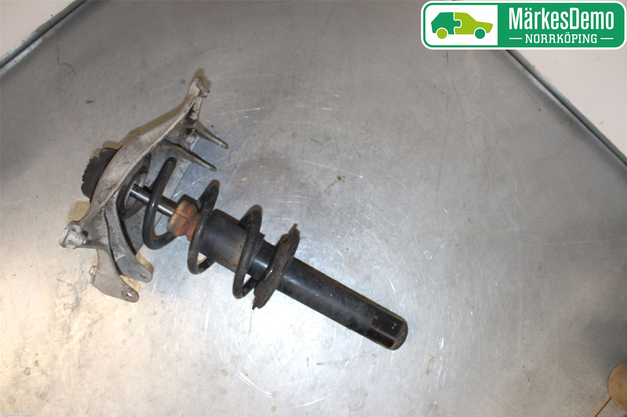 Audi A5 07-16 Fjäderben Fram Höger