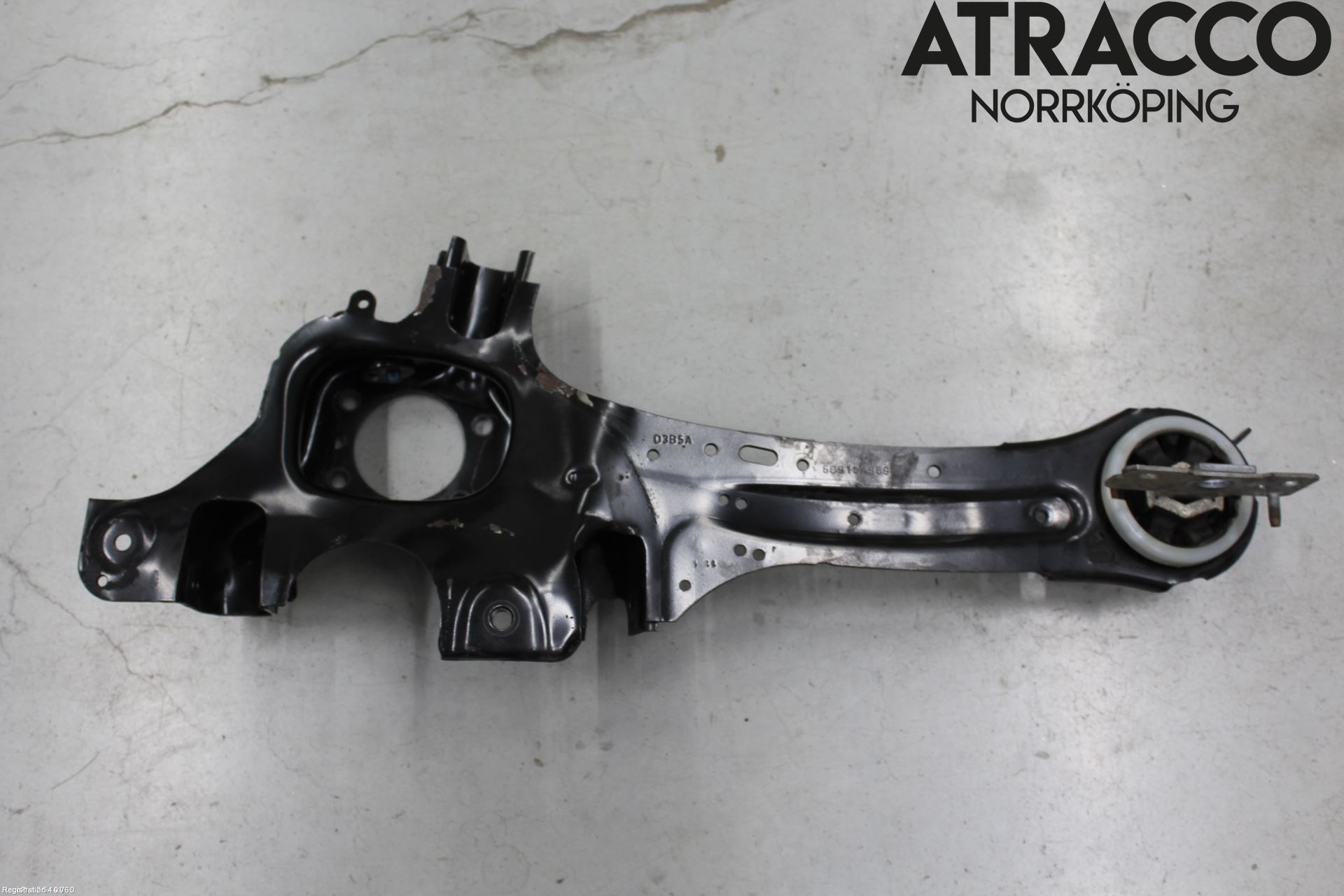 Volvo V70 14-16 Bärarm Bak Vänster