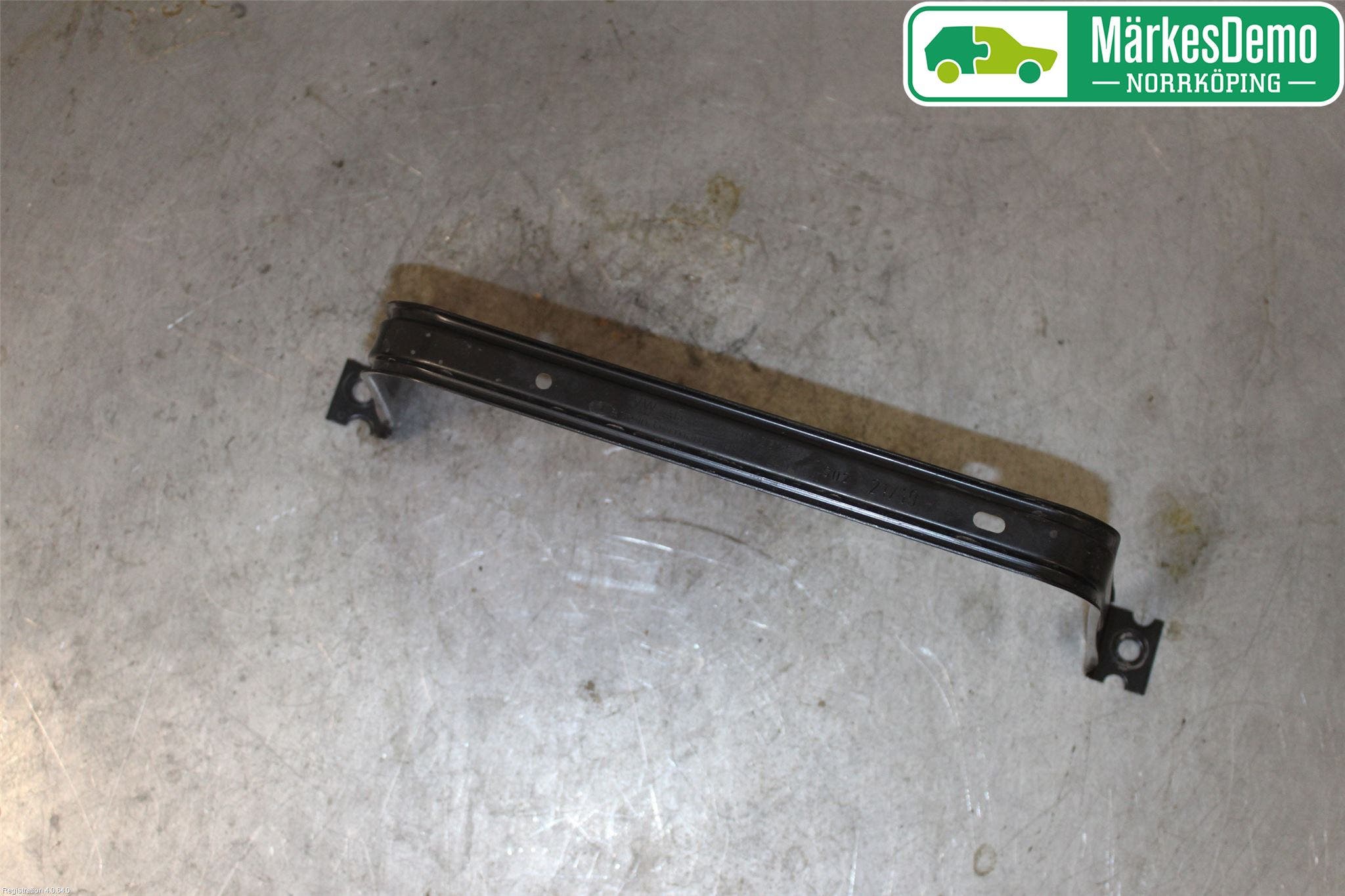 Skoda SCALA 19- Bränsletanksband