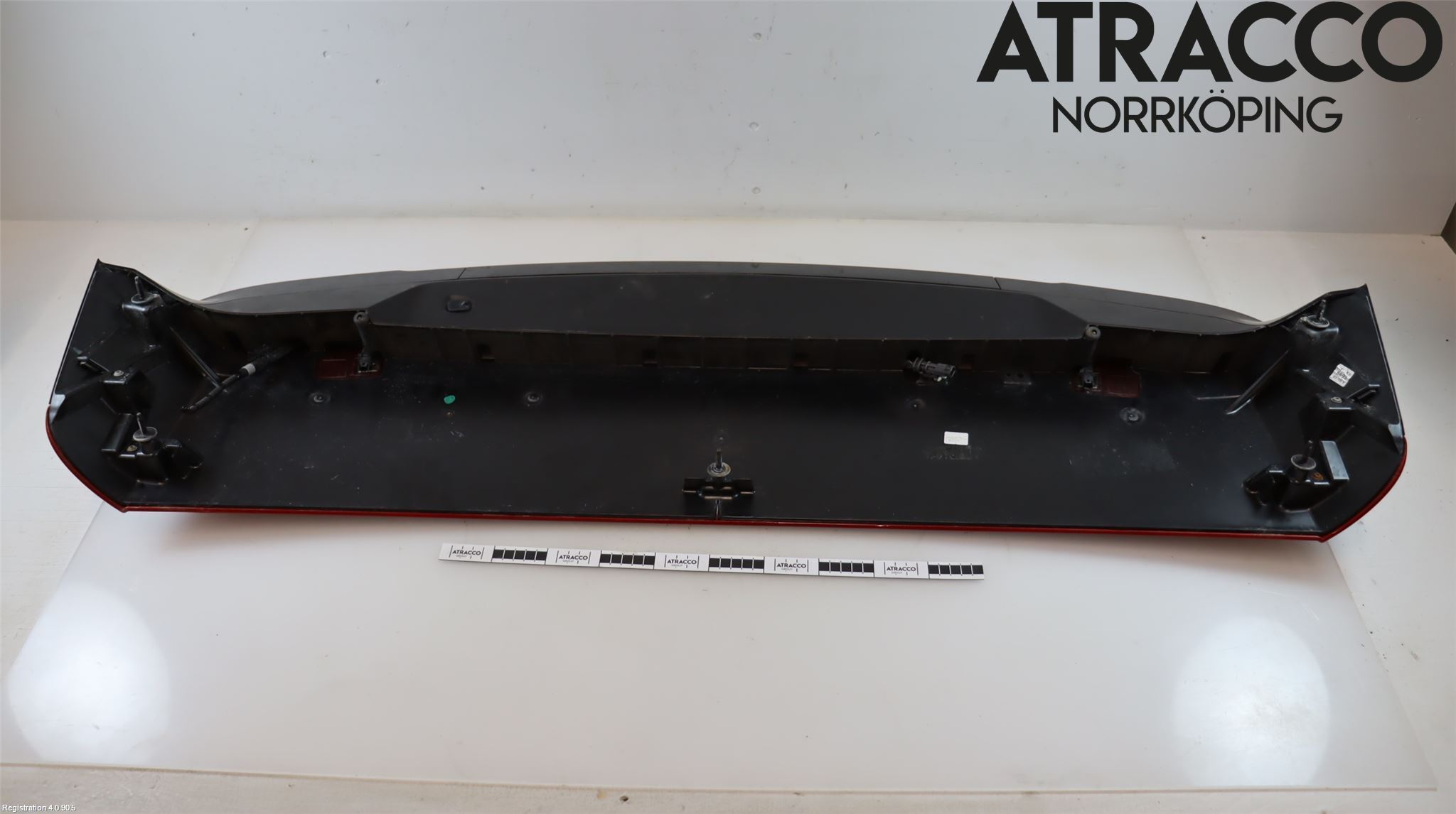 Jaguar F-PACE Spoiler Baklucka