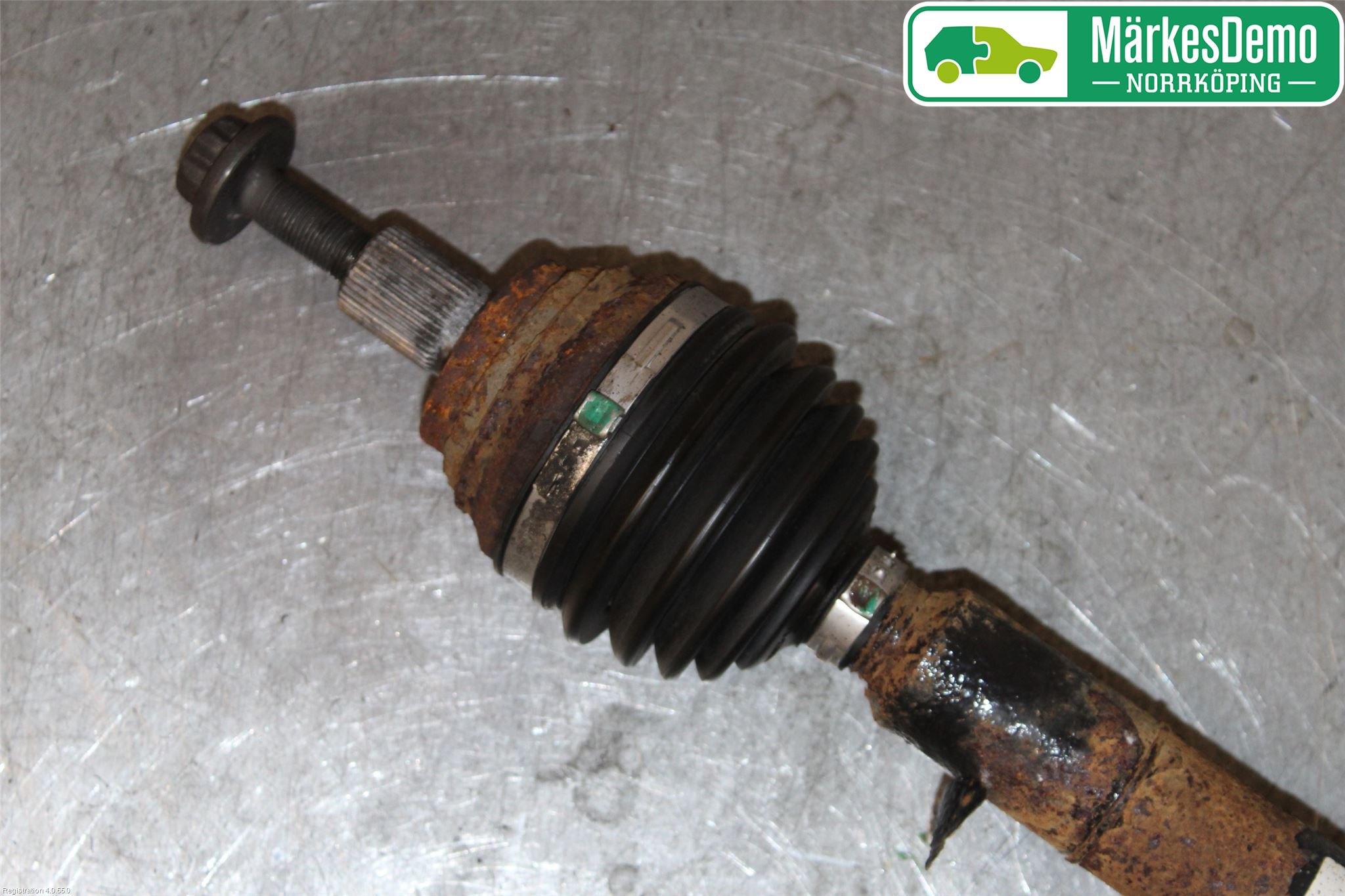 Audi A3/S3 05-13 Drivaxel Fram Höger