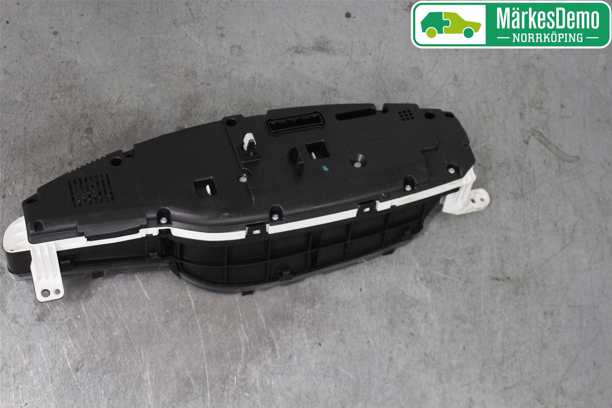 Toyota VERSO 09-18 Instrument Komb