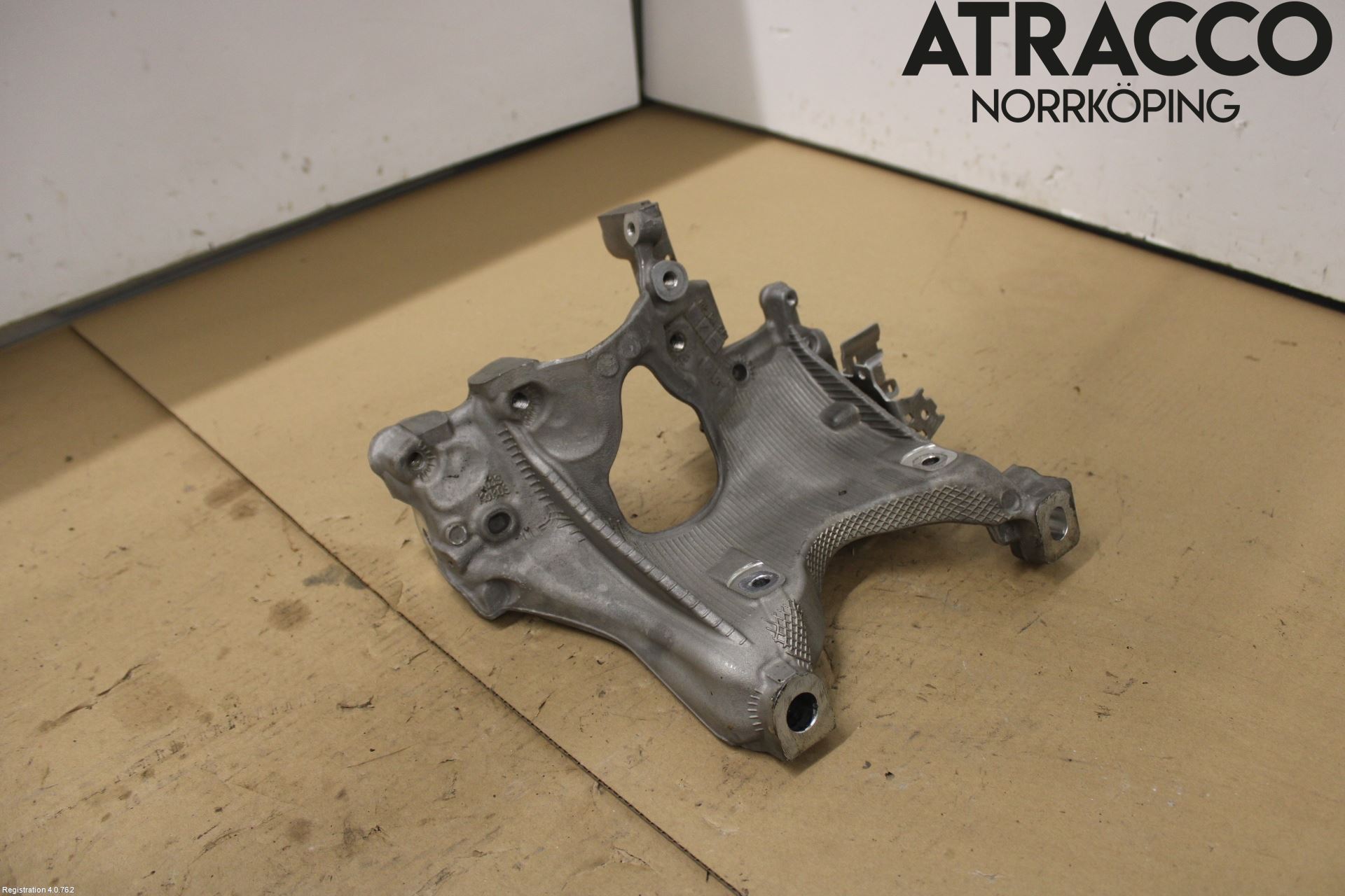 Audi A5 17- Framvagnsbalk