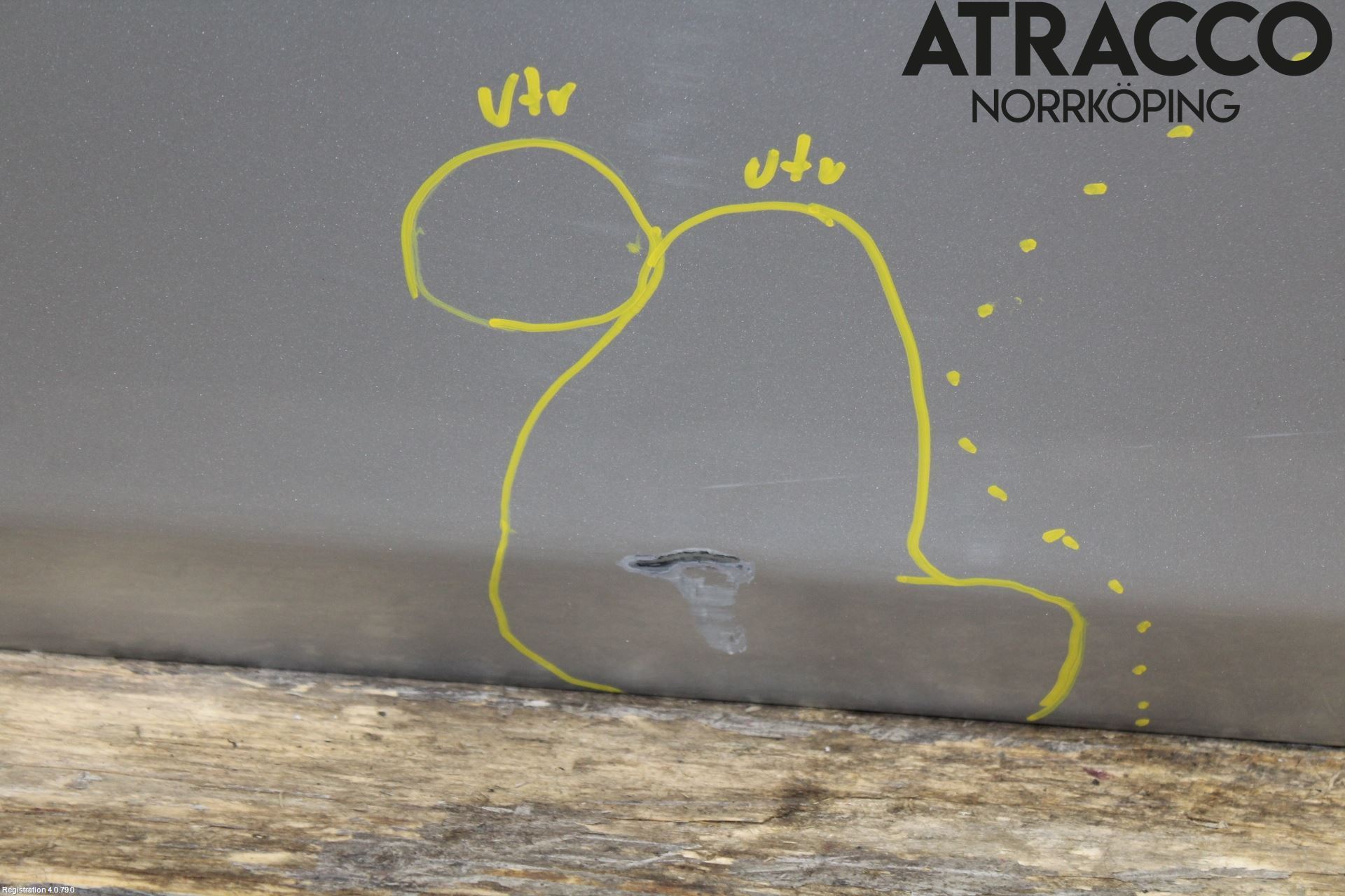 BMW 5 E60/61 Sed/Tou 02-10 Dörr Fram Vänster