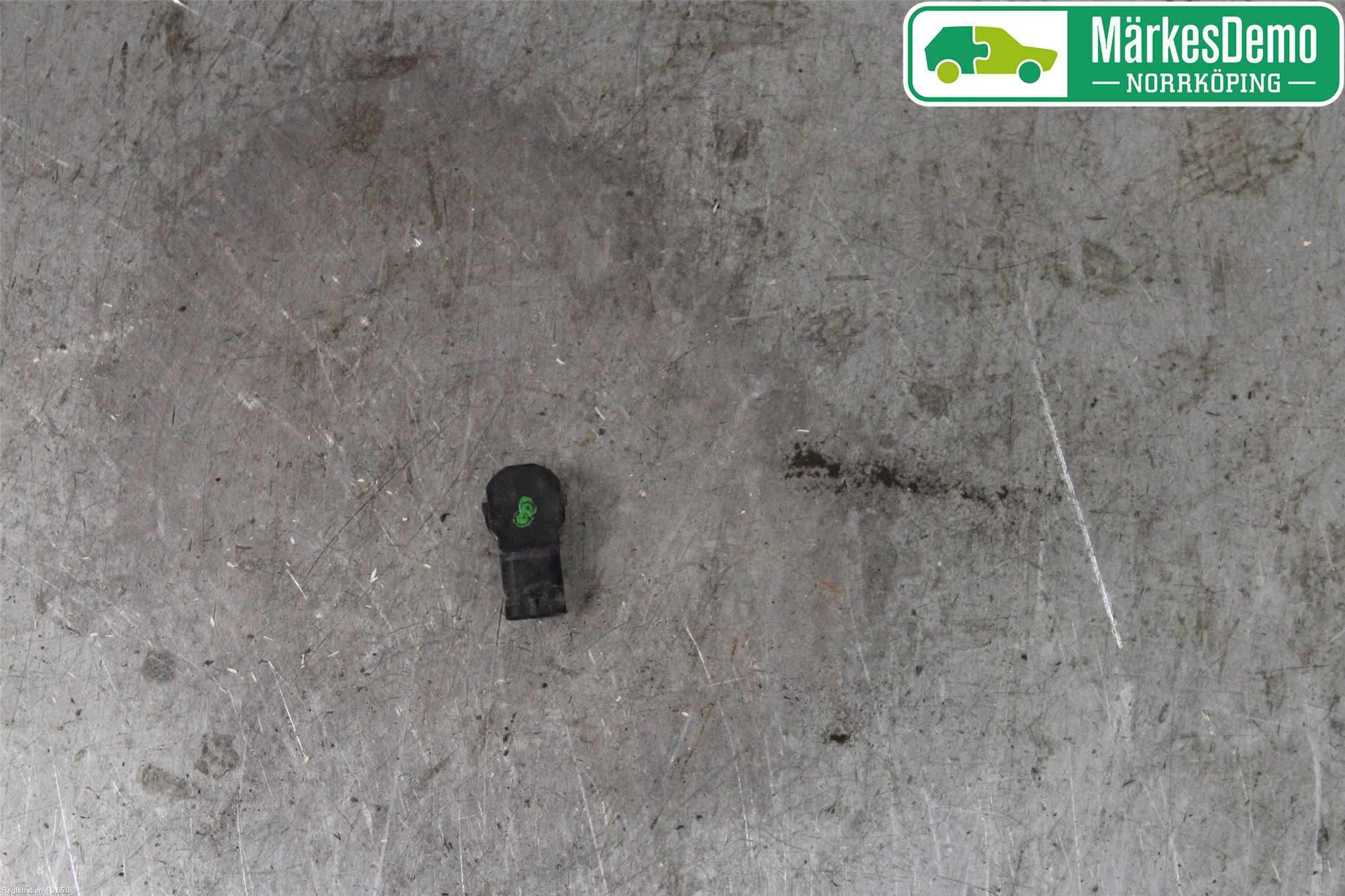 Volvo V40 12-19 Parkeringshjälp Backsensor