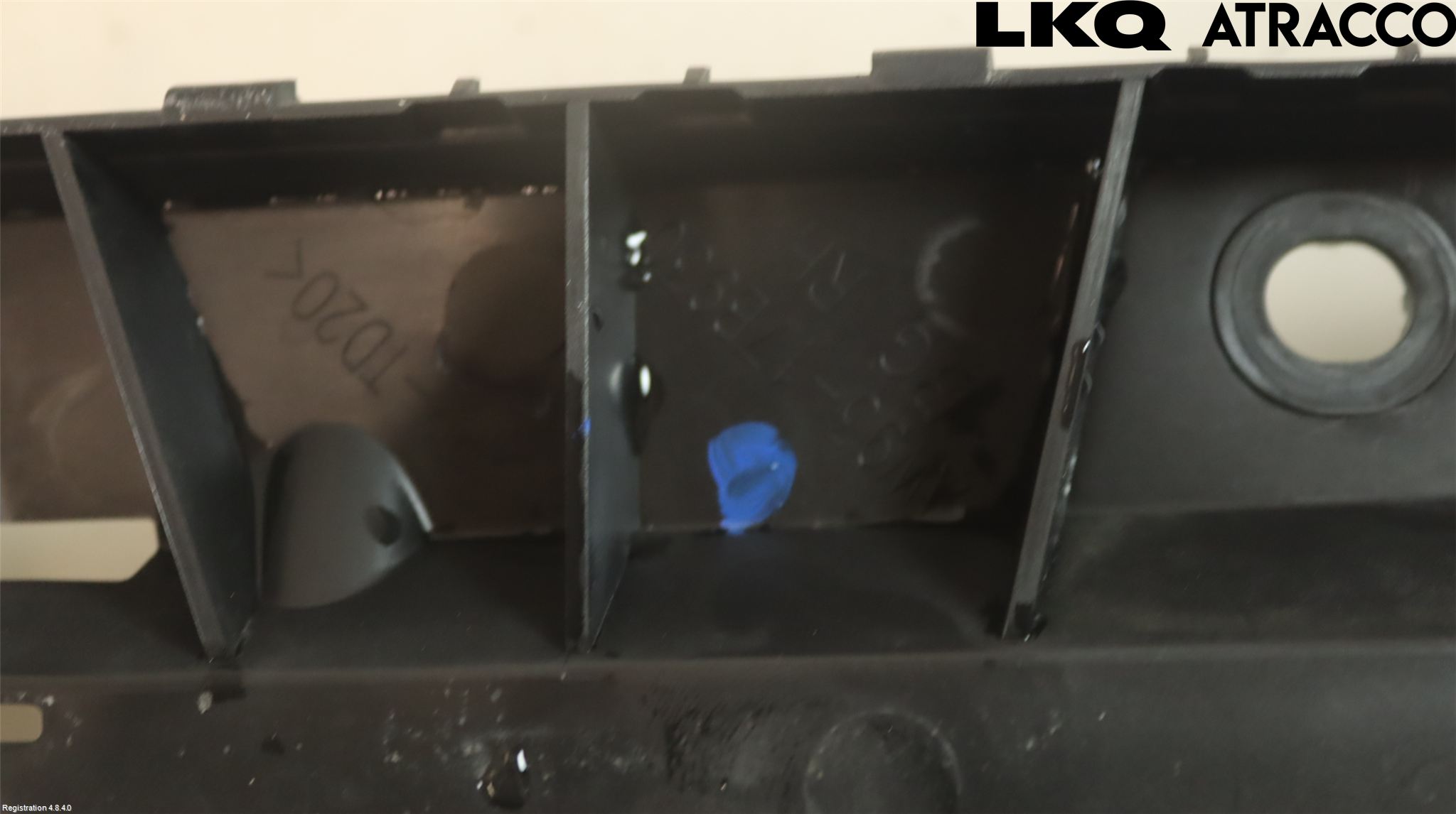 Jaguar XJ X351        10- Stötfångarfäste Bak Hö