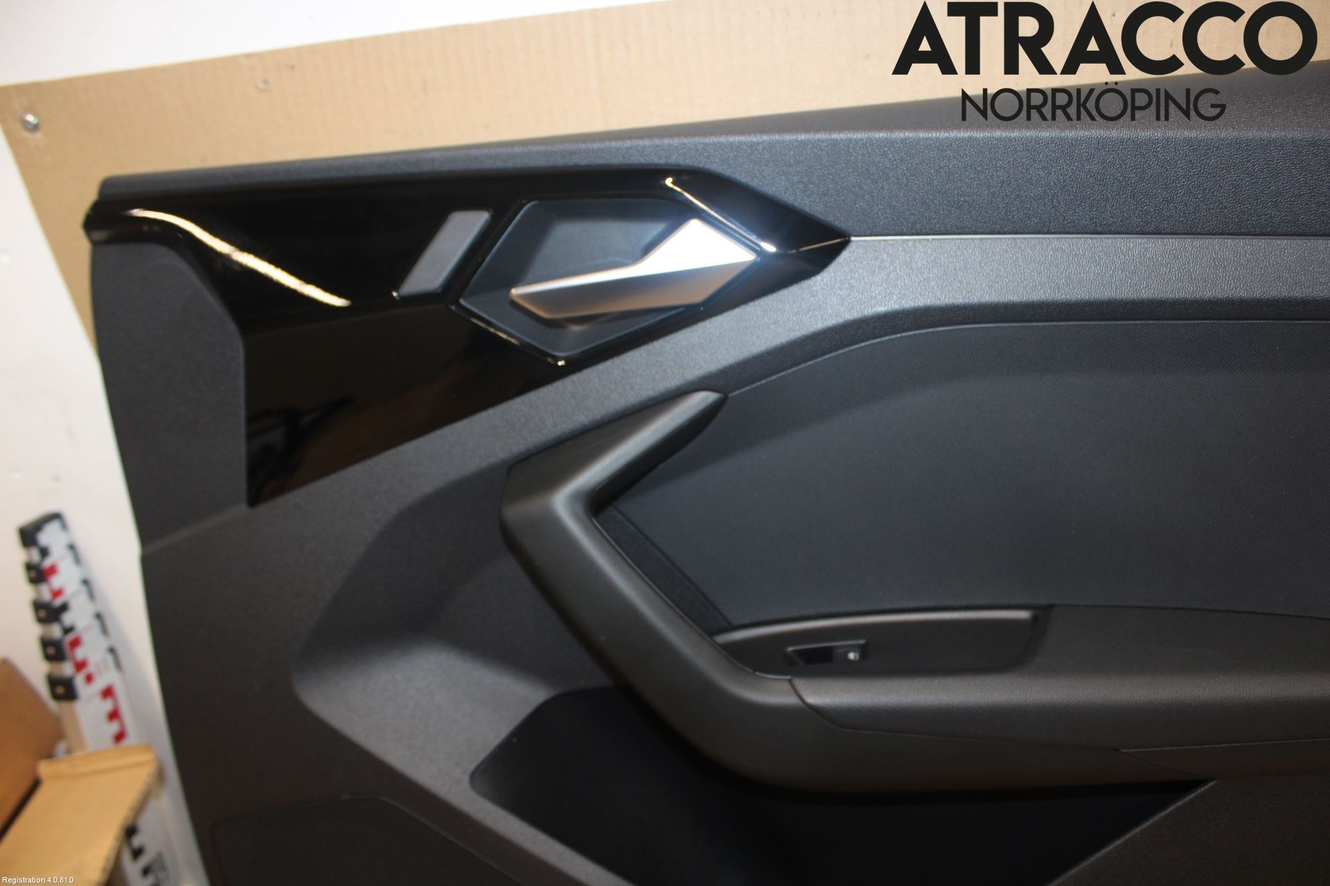 Audi A1 19- Dörrklädsel Hö