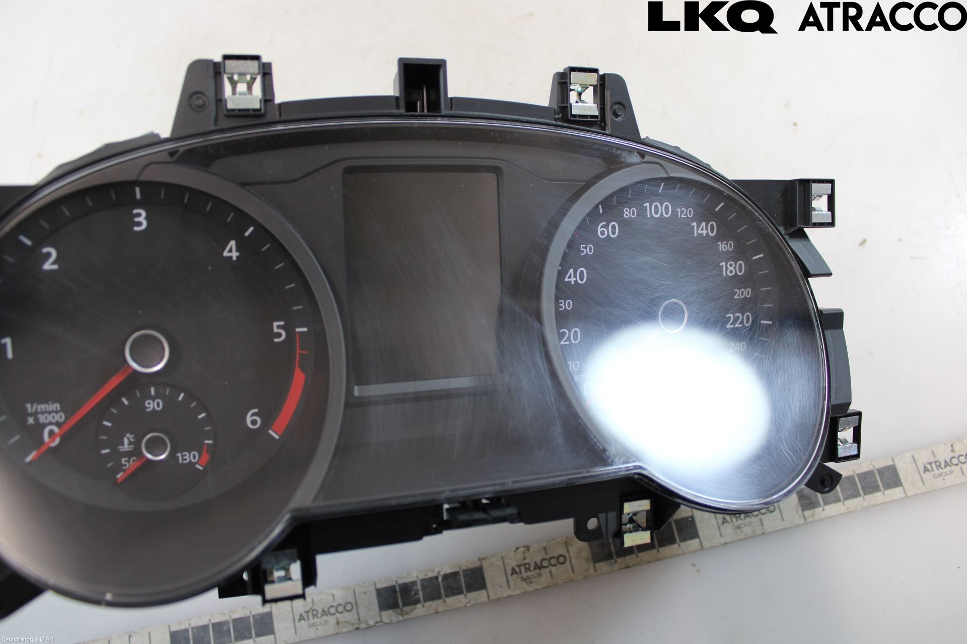 Volkswagen VW PASSAT 15-19 Instrument Komb