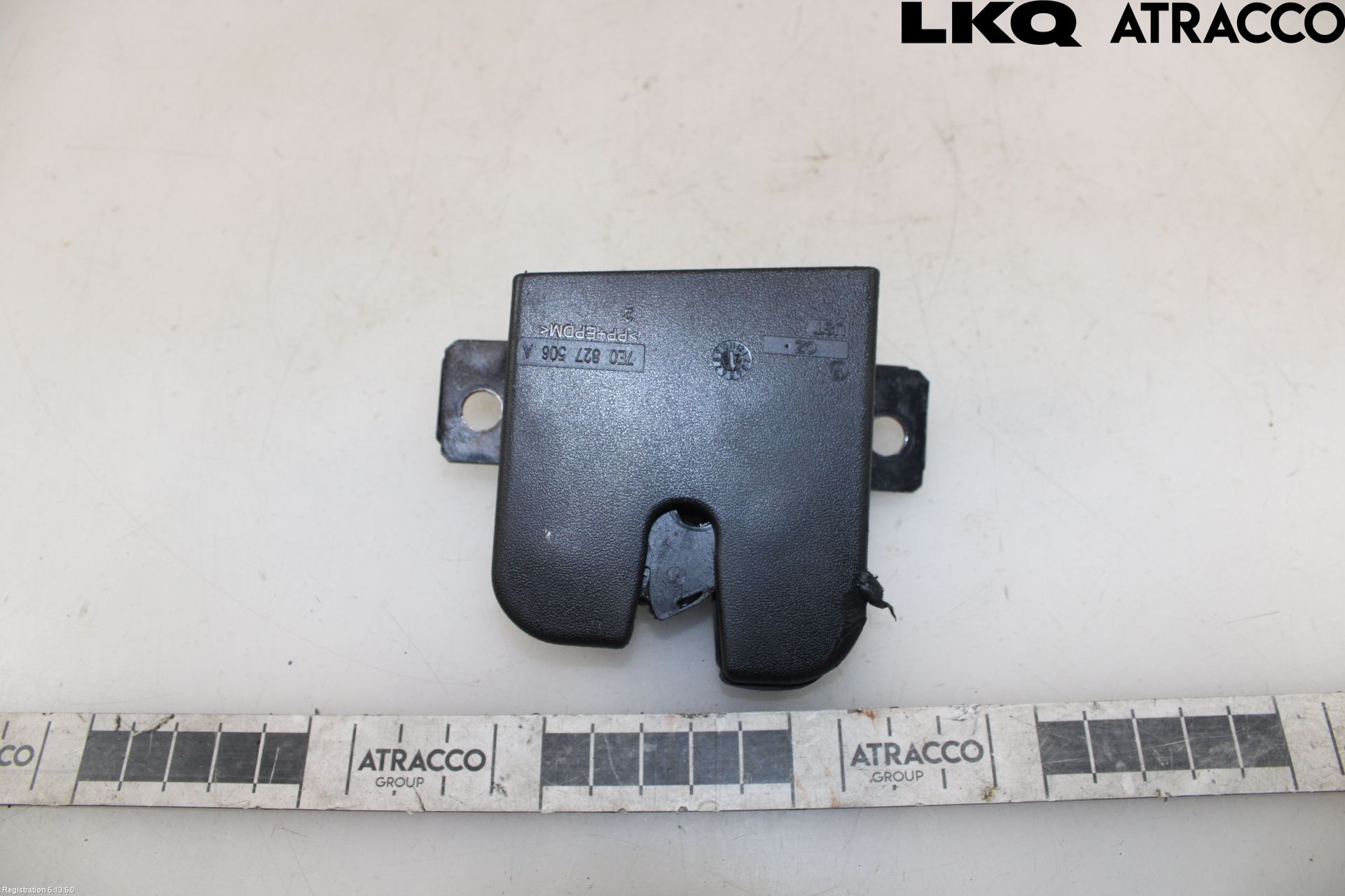 Volkswagen VW TRANSP/CARAVELLE (T7) 22-24 Låskista Baklucka