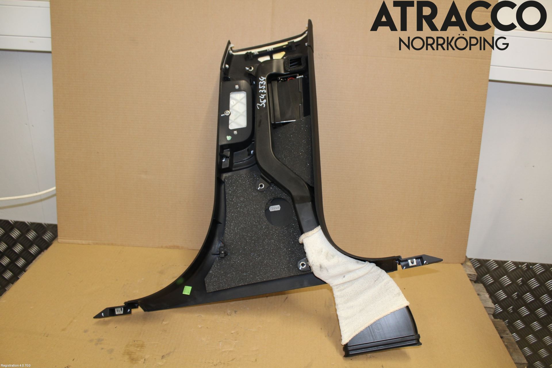 Audi A8/S8 4E  02-09 Inr Plastd A-B-C Stolpe