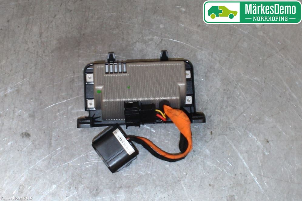 Skoda OCTAVIA (5E) 13-20 Inverter 12 -> 220 V