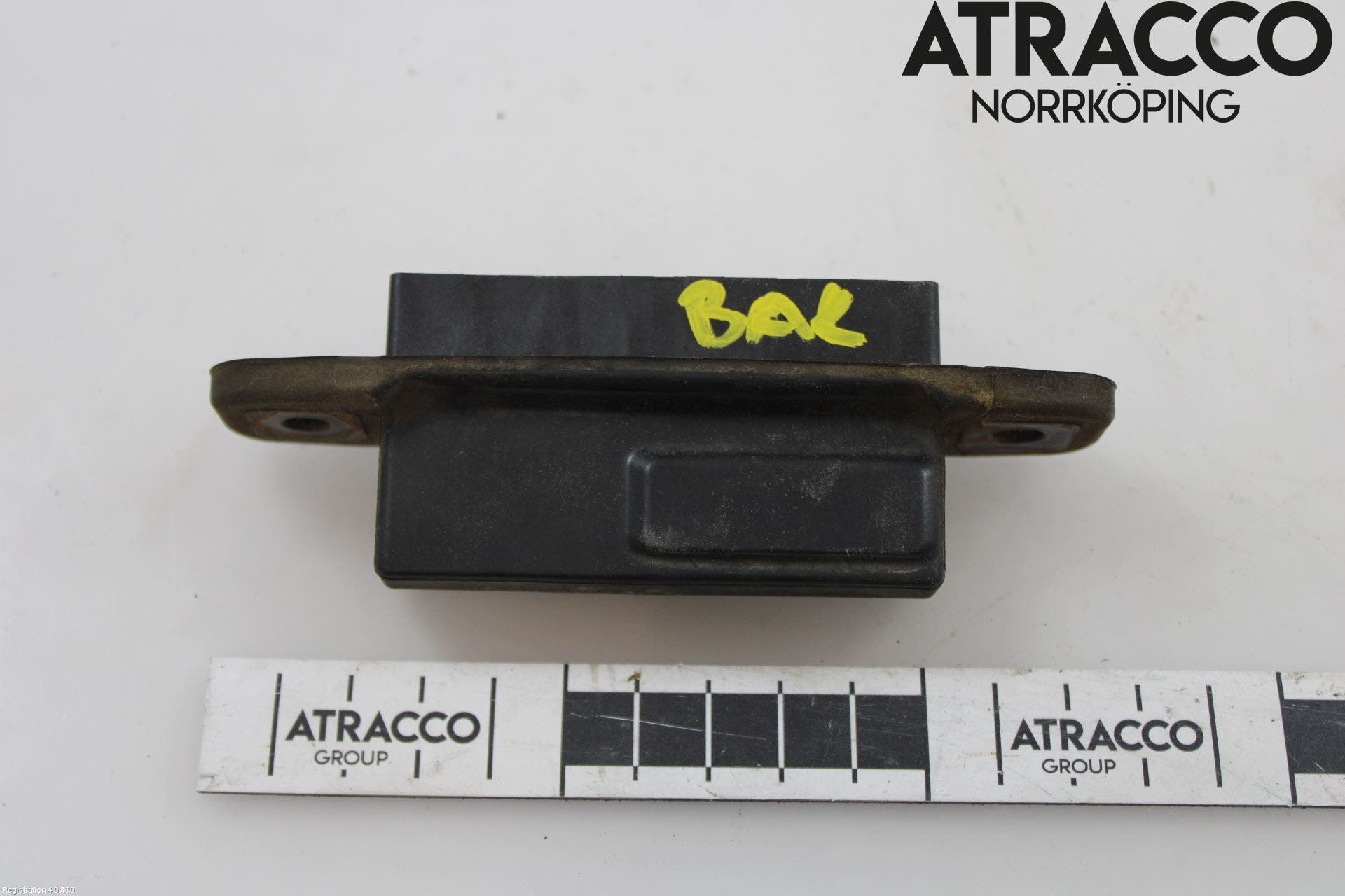 Toyota YARIS XP130 12-14 Bakluckehandtag