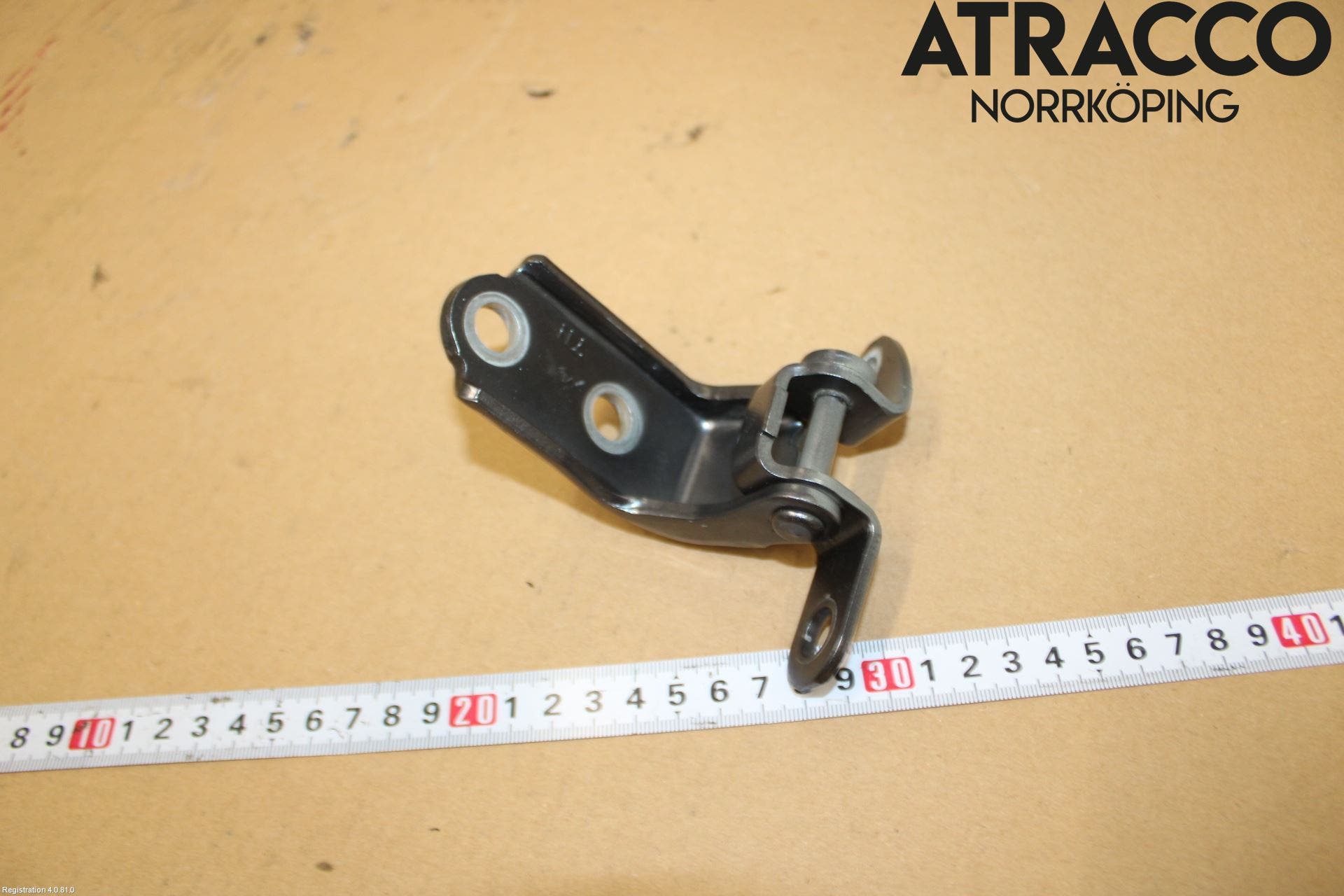 Toyota RAV4 19- Dörrgångjärn