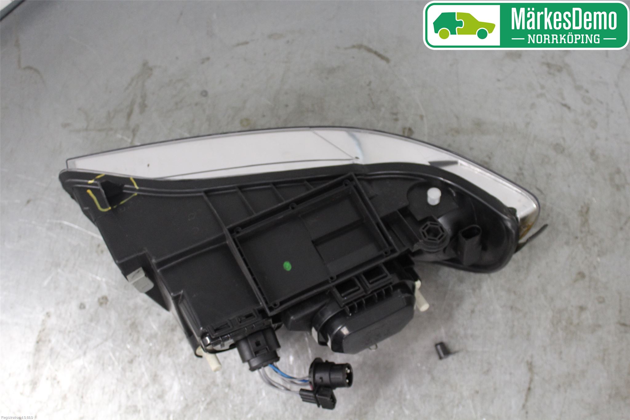 Audi A4/S4 99B-00 Strålkastare Vänster