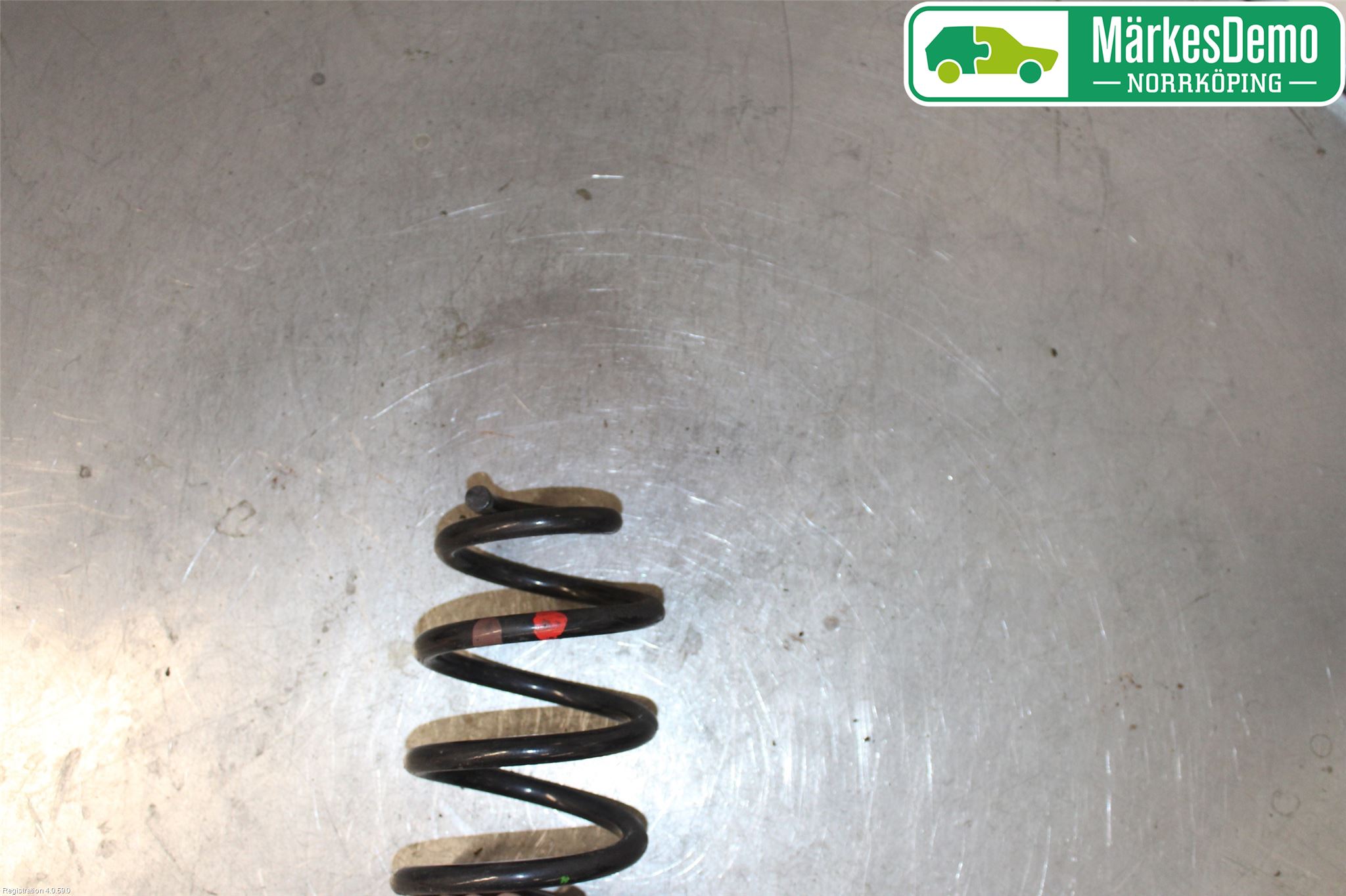 Nissan JUKE 10-14 Fjäder Bak