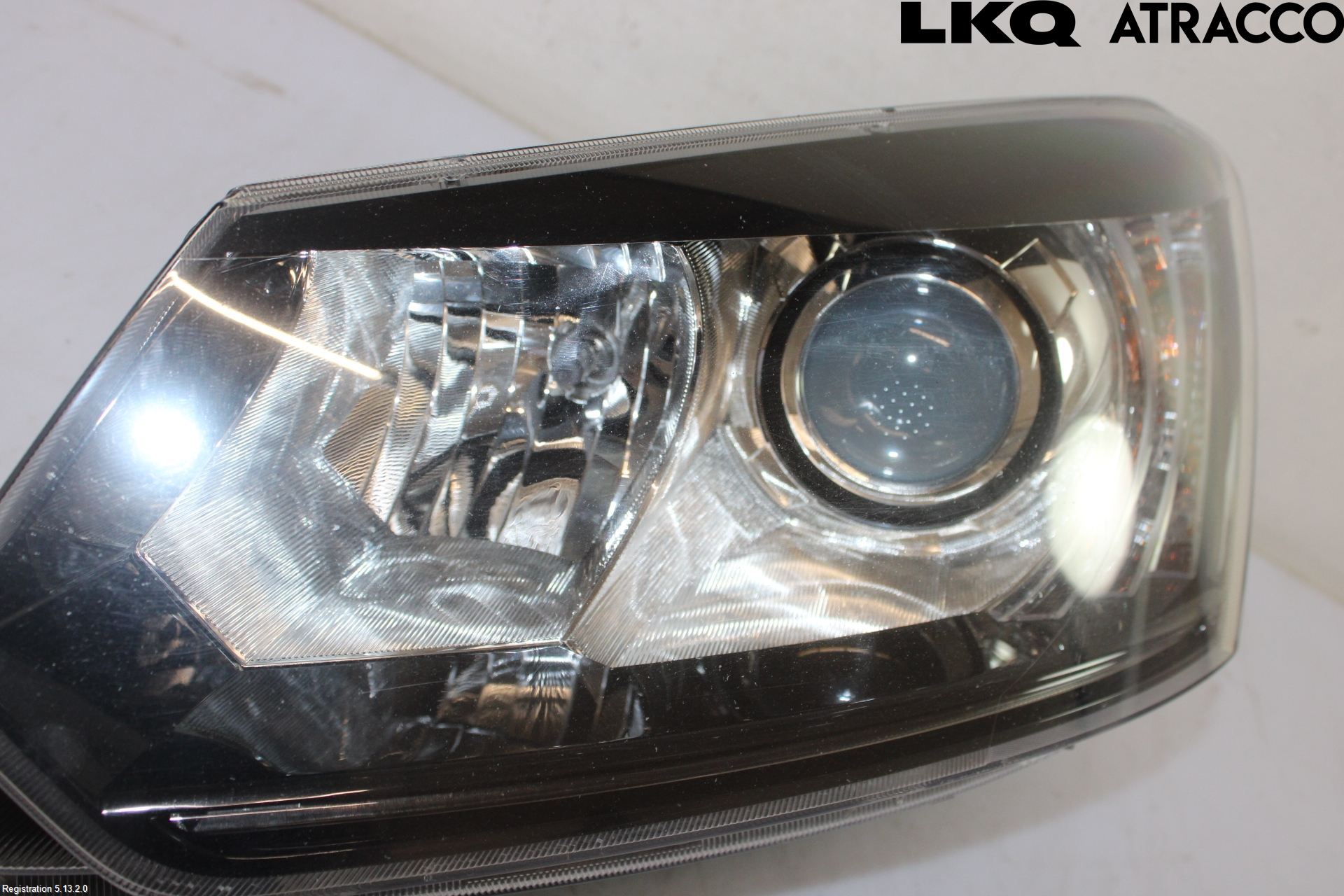 Skoda YETI Strålkastare Vänster