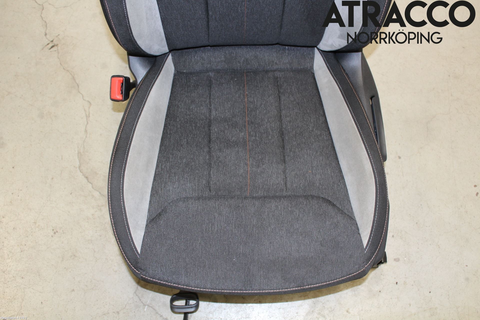 Skoda KAMIQ 20- Inredning Stol Fram Vä