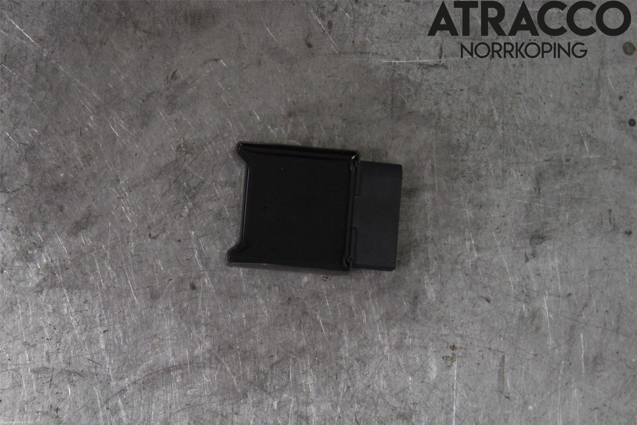 Volkswagen VW POLO VI 18->> Relä Bränslepump